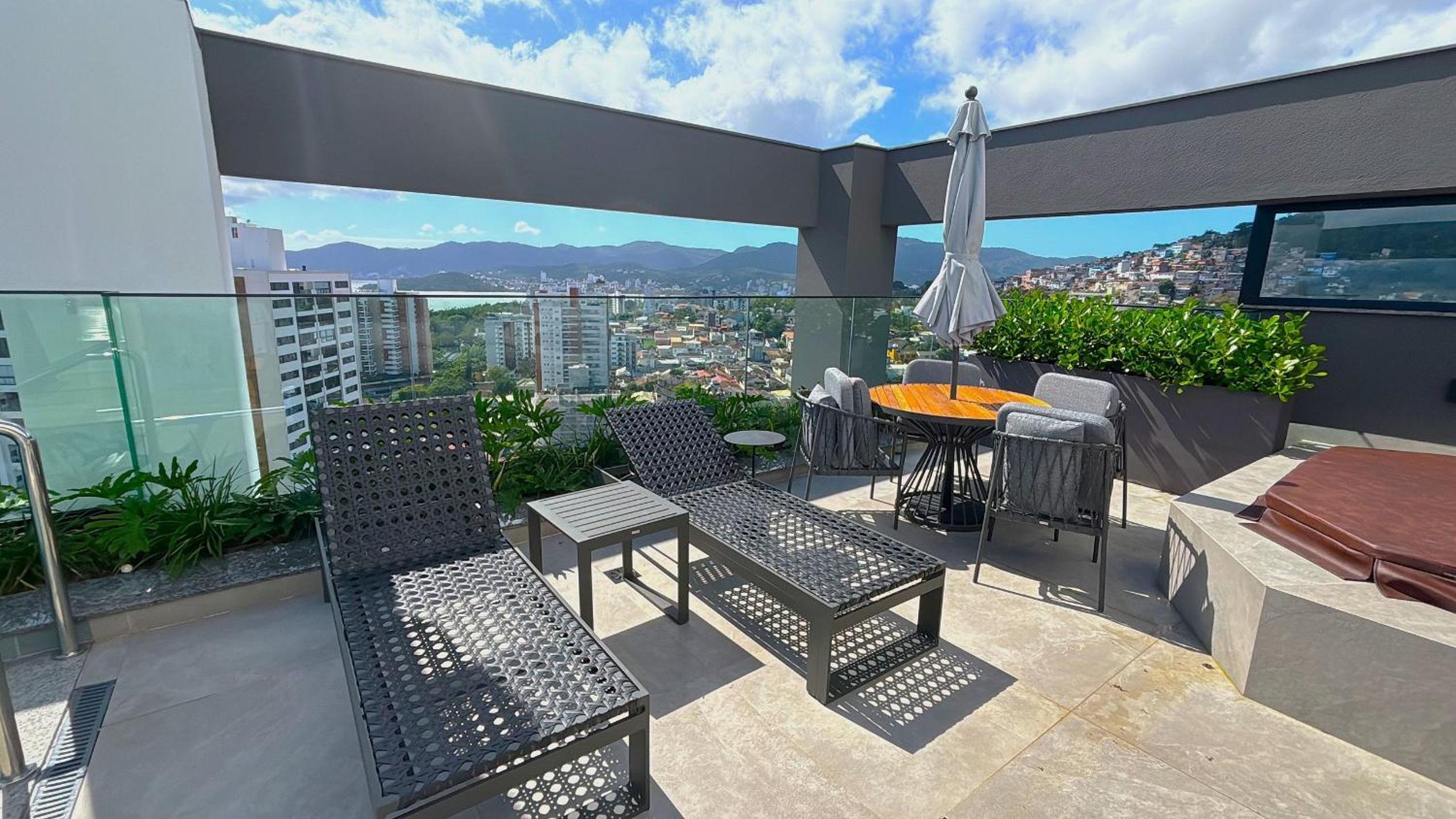 Relaxing and complete stay in a building with pool – VPD