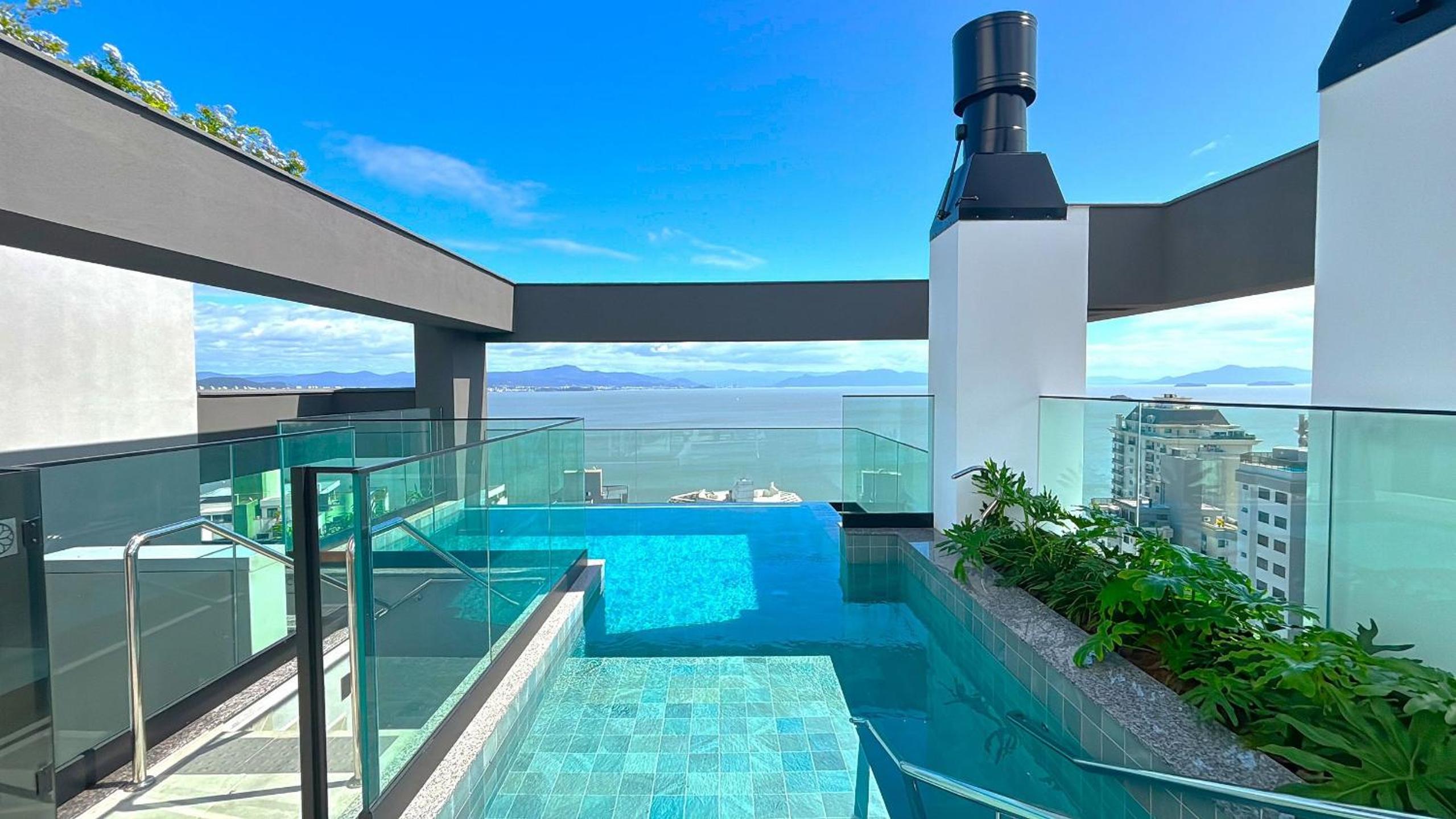 Relaxing and complete stay in a building with pool – VPD
