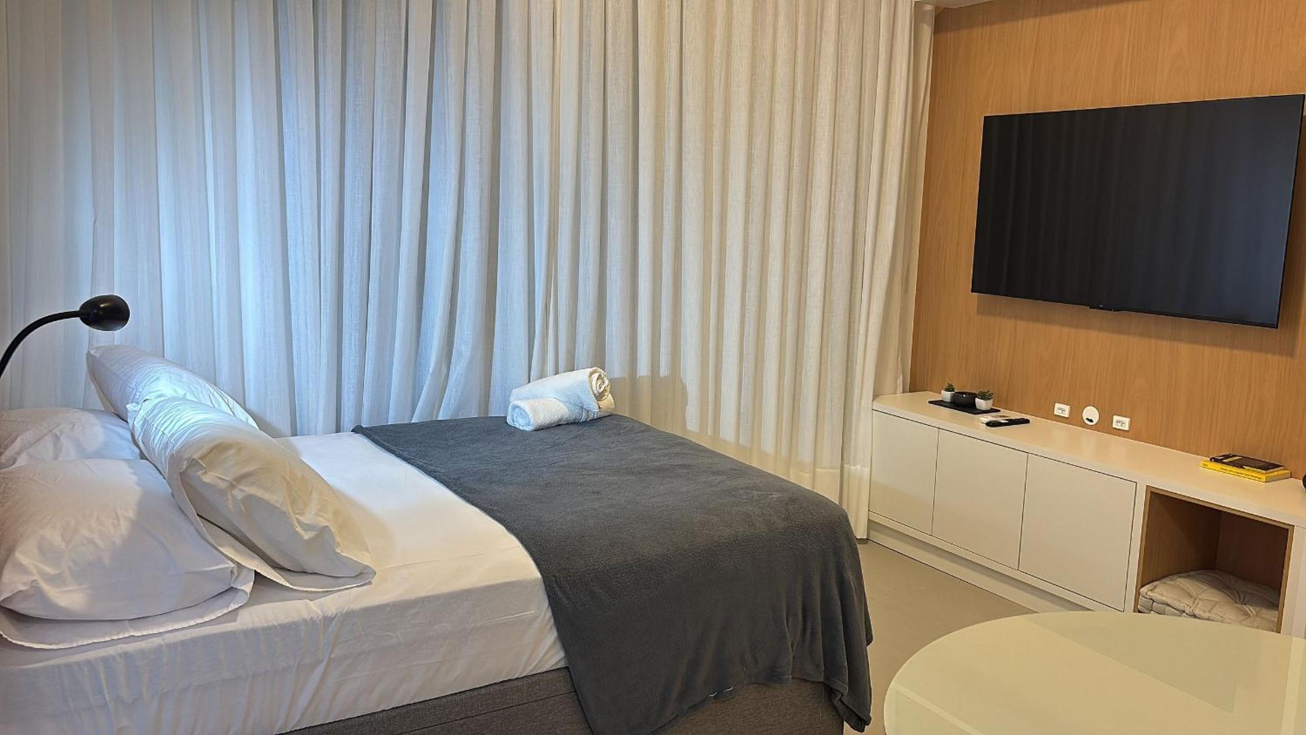 Relaxing and complete stay in a building with pool – VPD