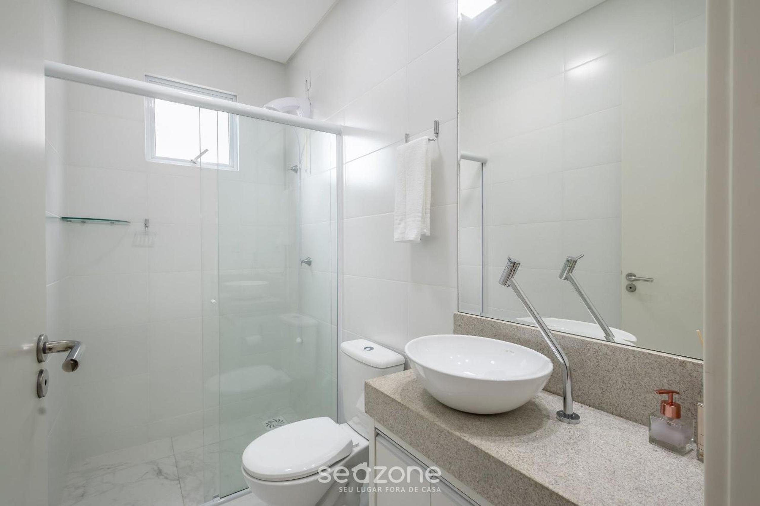 2BR apt w/ BBQ, 800m from beach – CBA0902