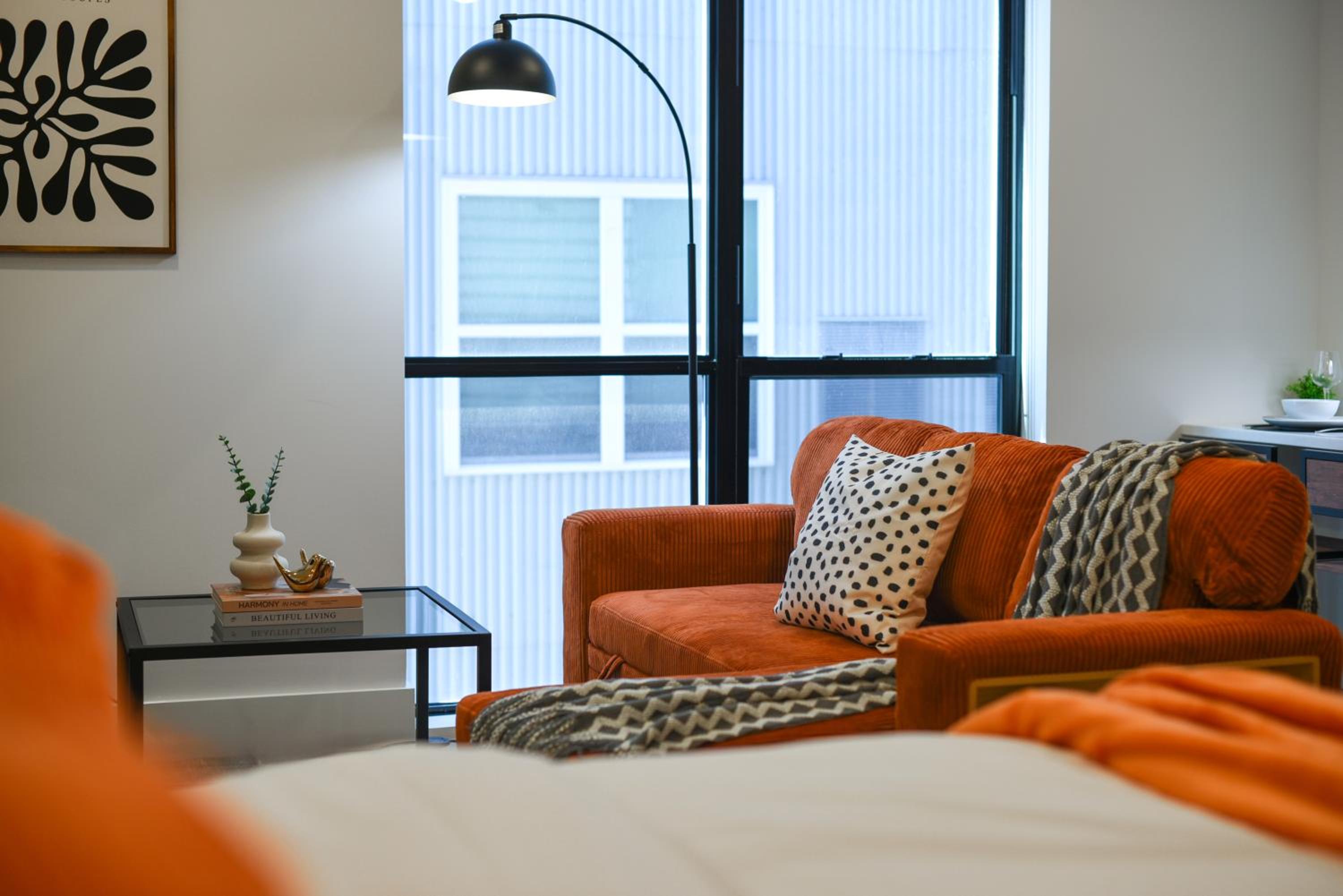 LUX Studio King Bed Free Parking PITT CMU