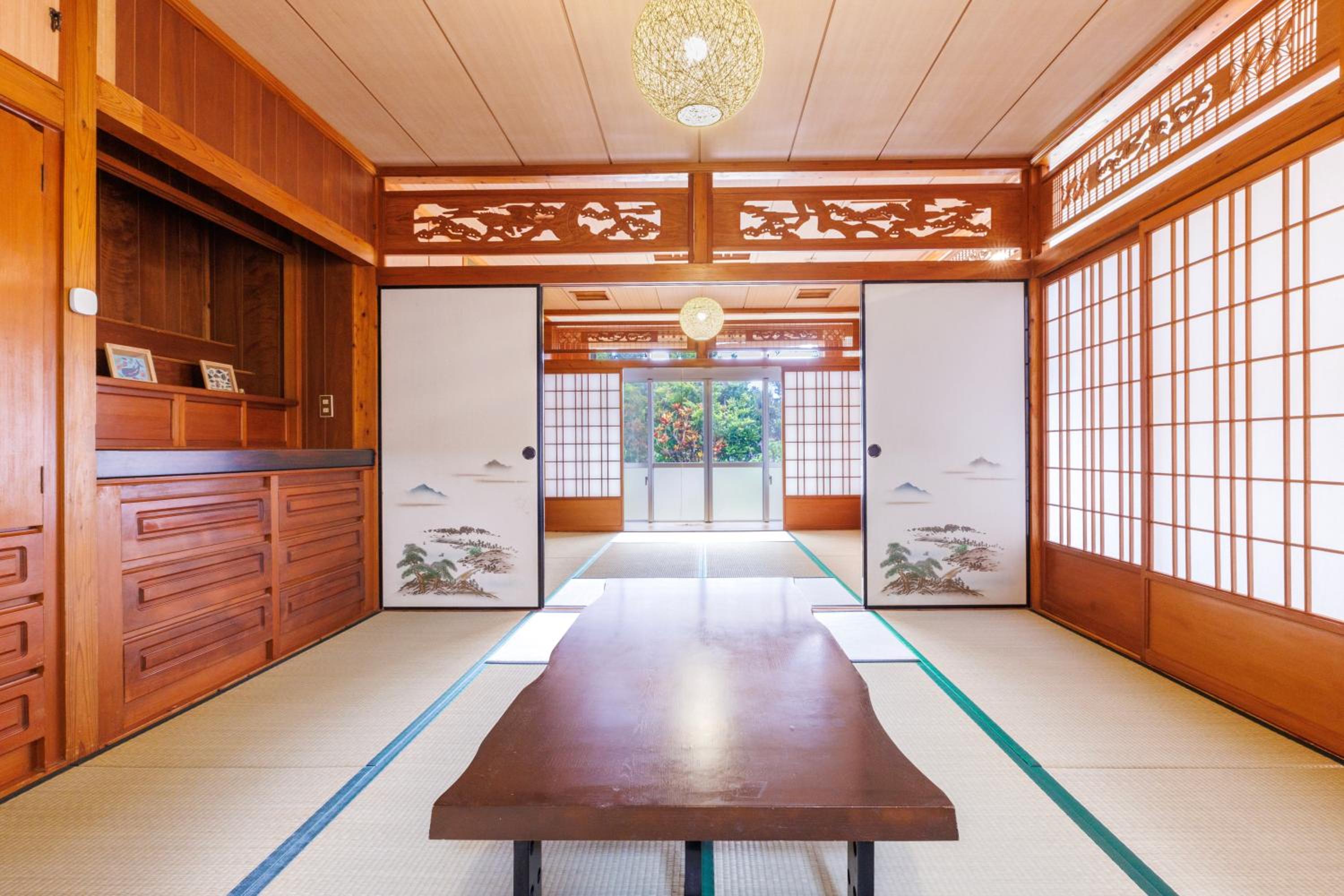 Grandmas House 山の宿はジャングリアすぐ近くで炭でBBQ可能