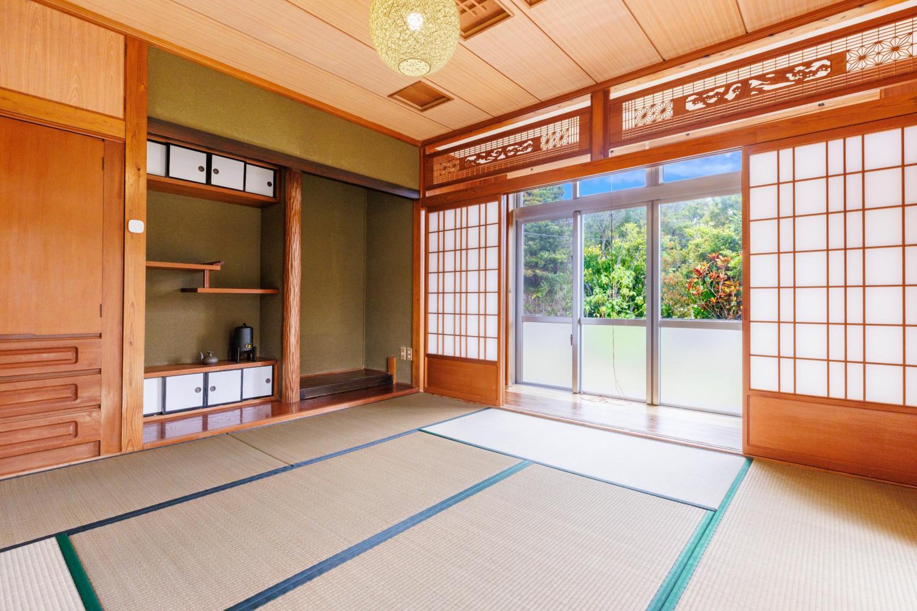 Grandmas House 山の宿はジャングリアすぐ近くで炭でBBQ可能
