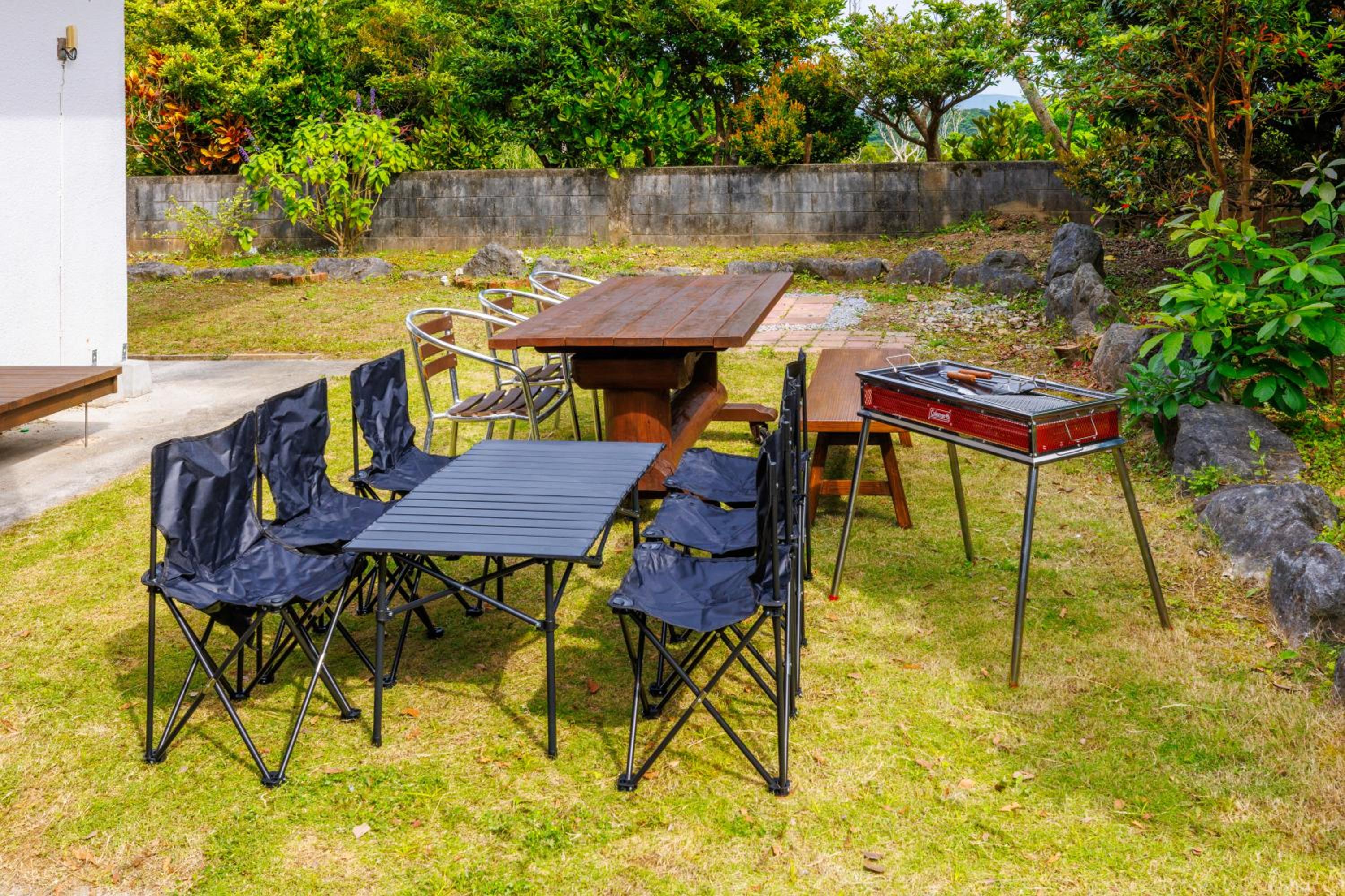 Grandmas House 山の宿はジャングリアすぐ近くで炭でBBQ可能