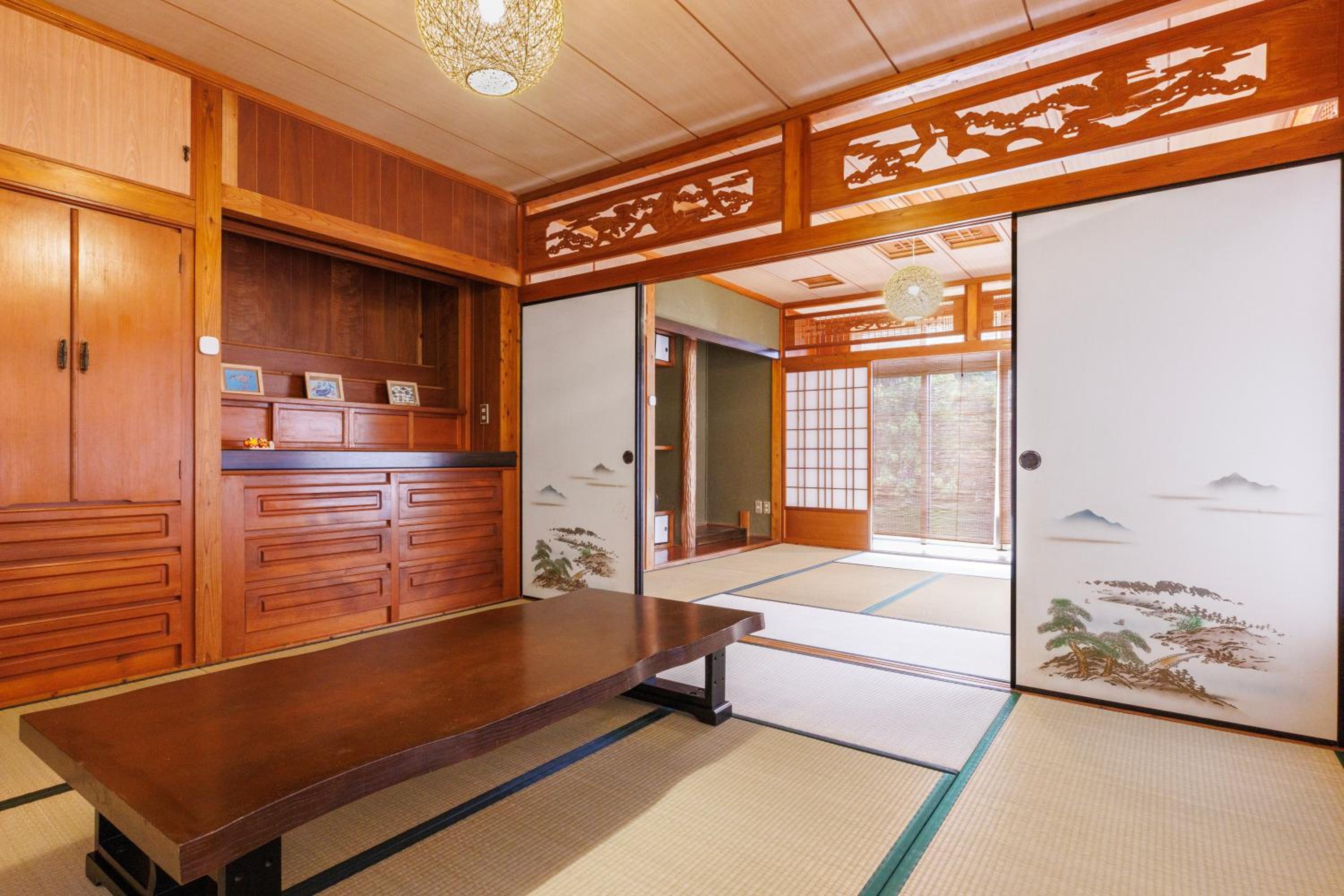 Grandmas House 山の宿はジャングリアすぐ近くで炭でBBQ可能