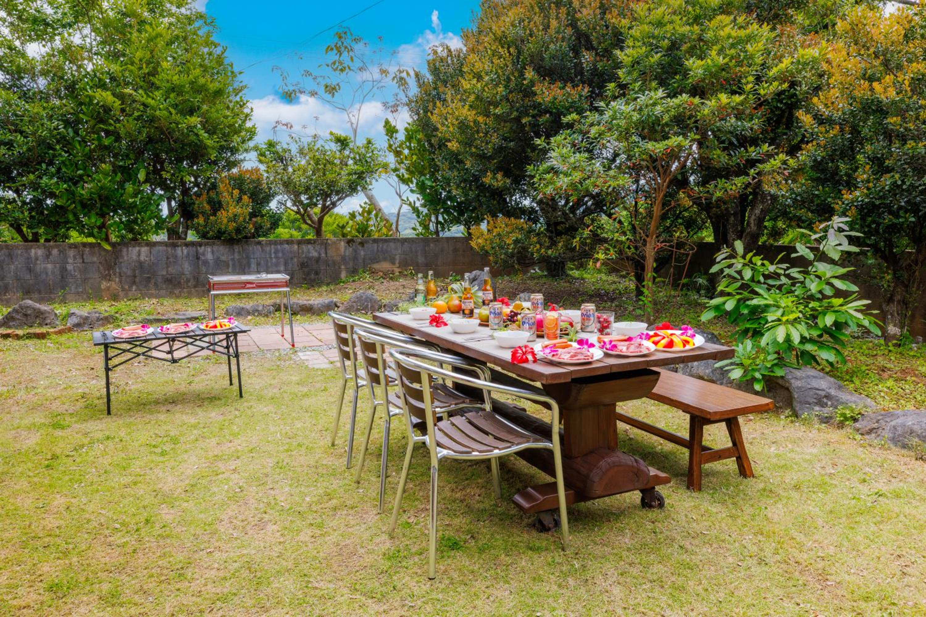 Grandmas House 山の宿はジャングリアすぐ近くで炭でBBQ可能