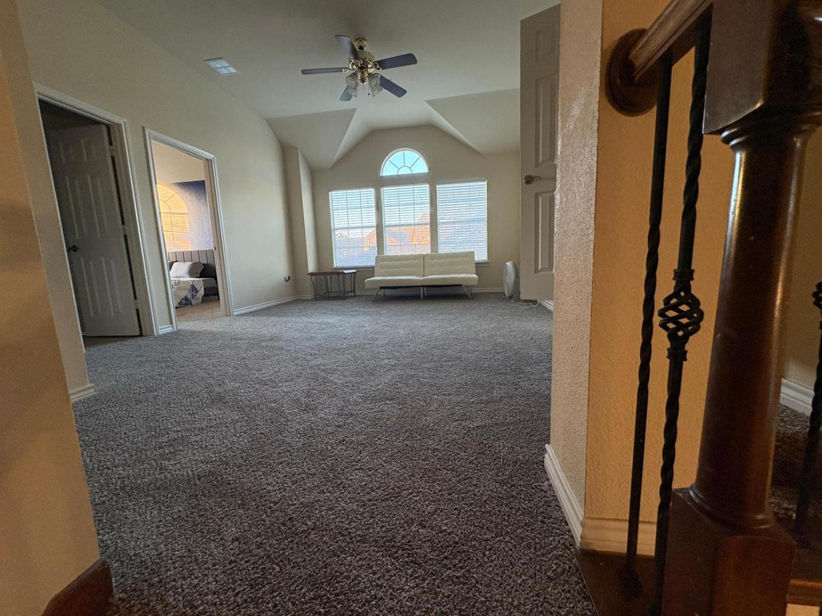 Spacious 4200 sqft - 6 bdrms 4 bath - Gym - Pets OK Near PGA - Universal KIDS - Star Frisco