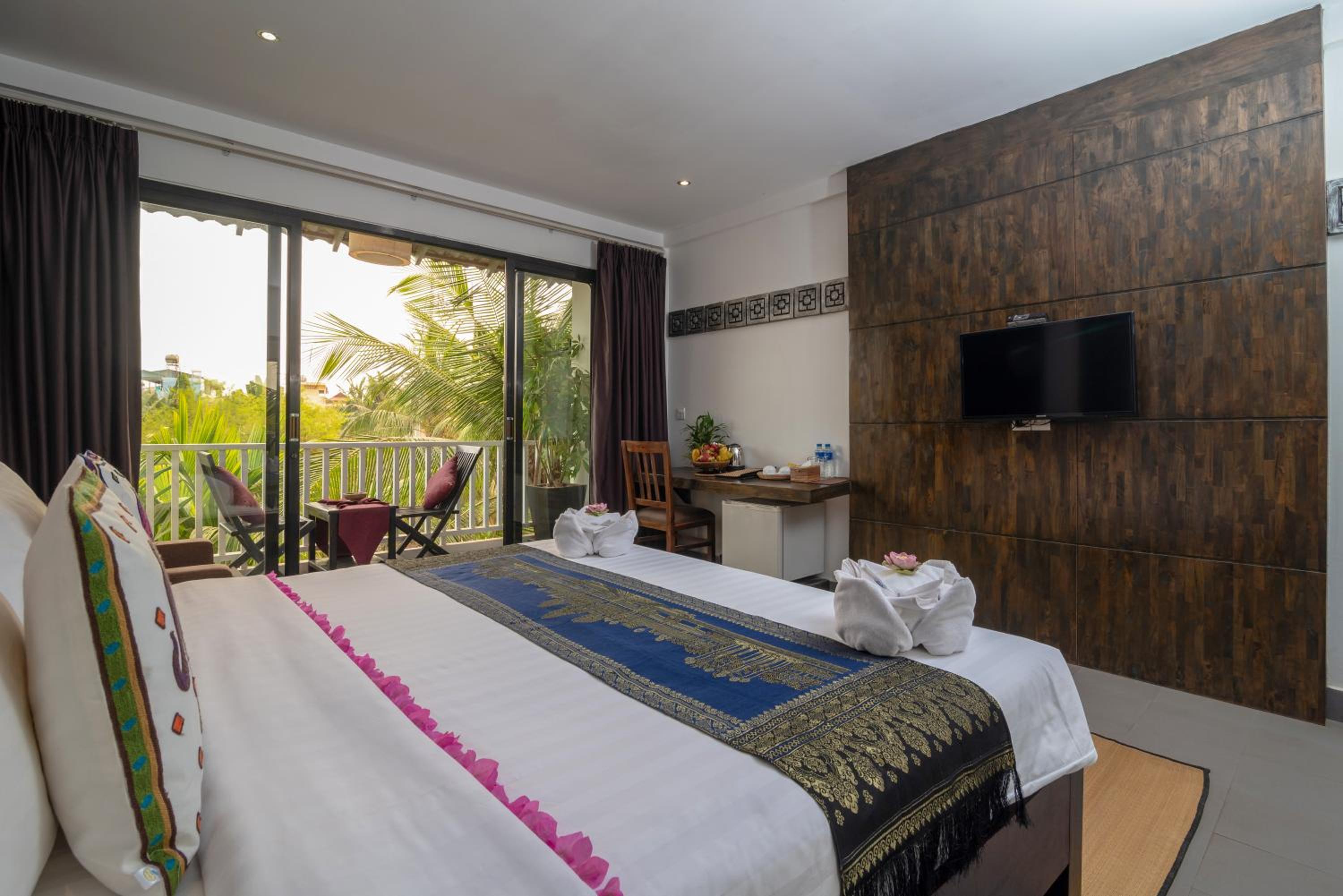 Angkor Home 27