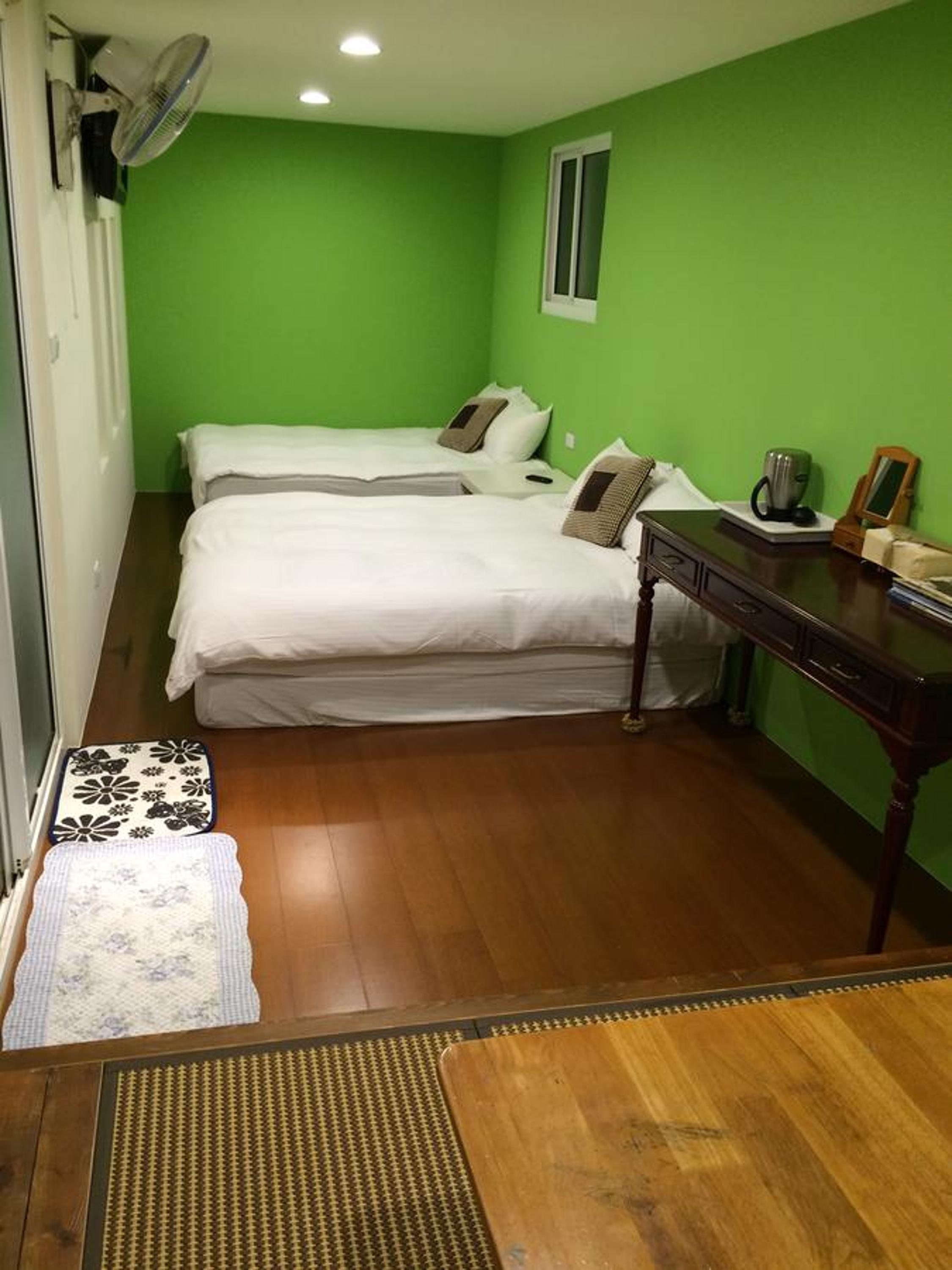 Photo 43