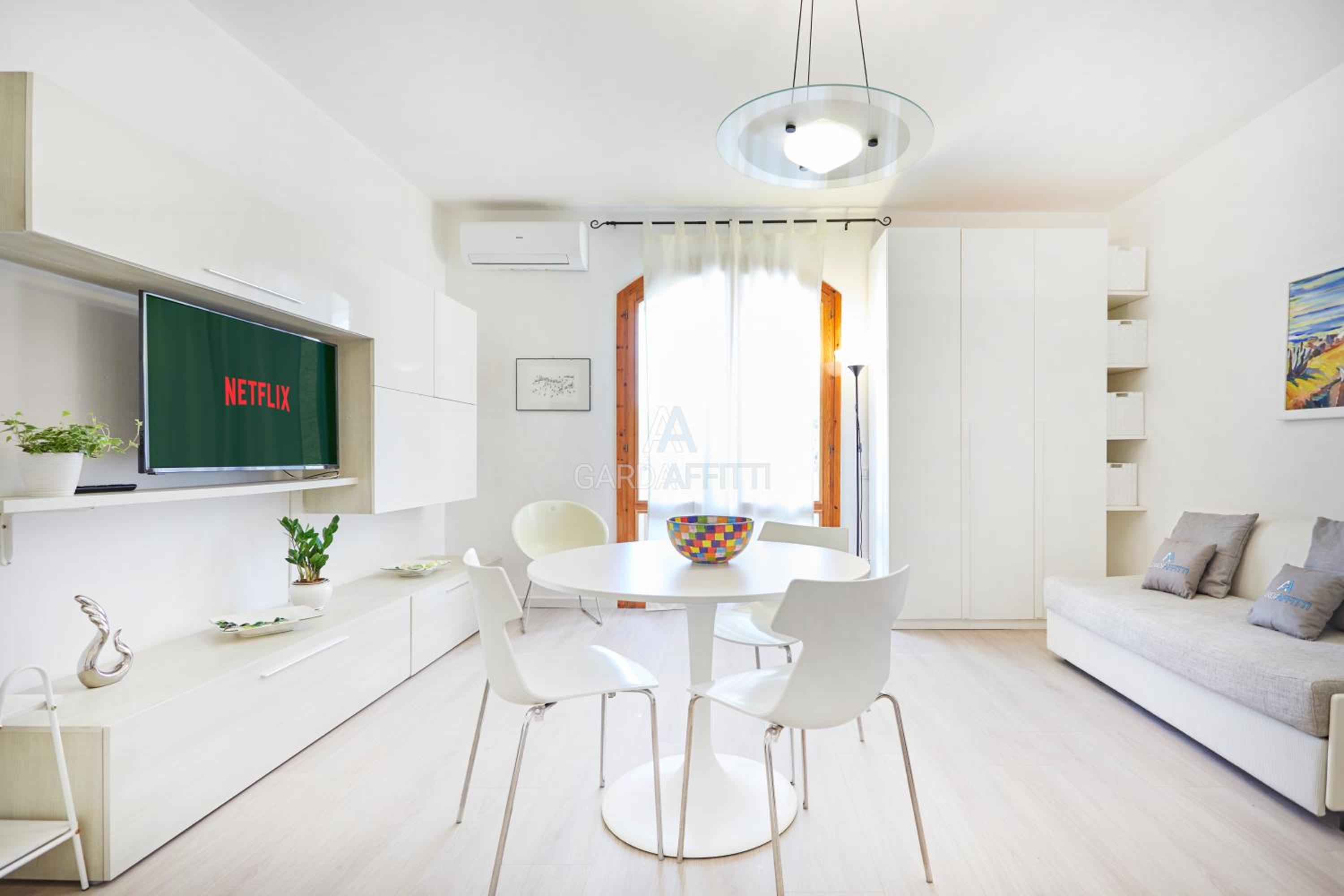 Tokyo Apartment - Comfort moderno a due passi dalle attrazioni del Garda