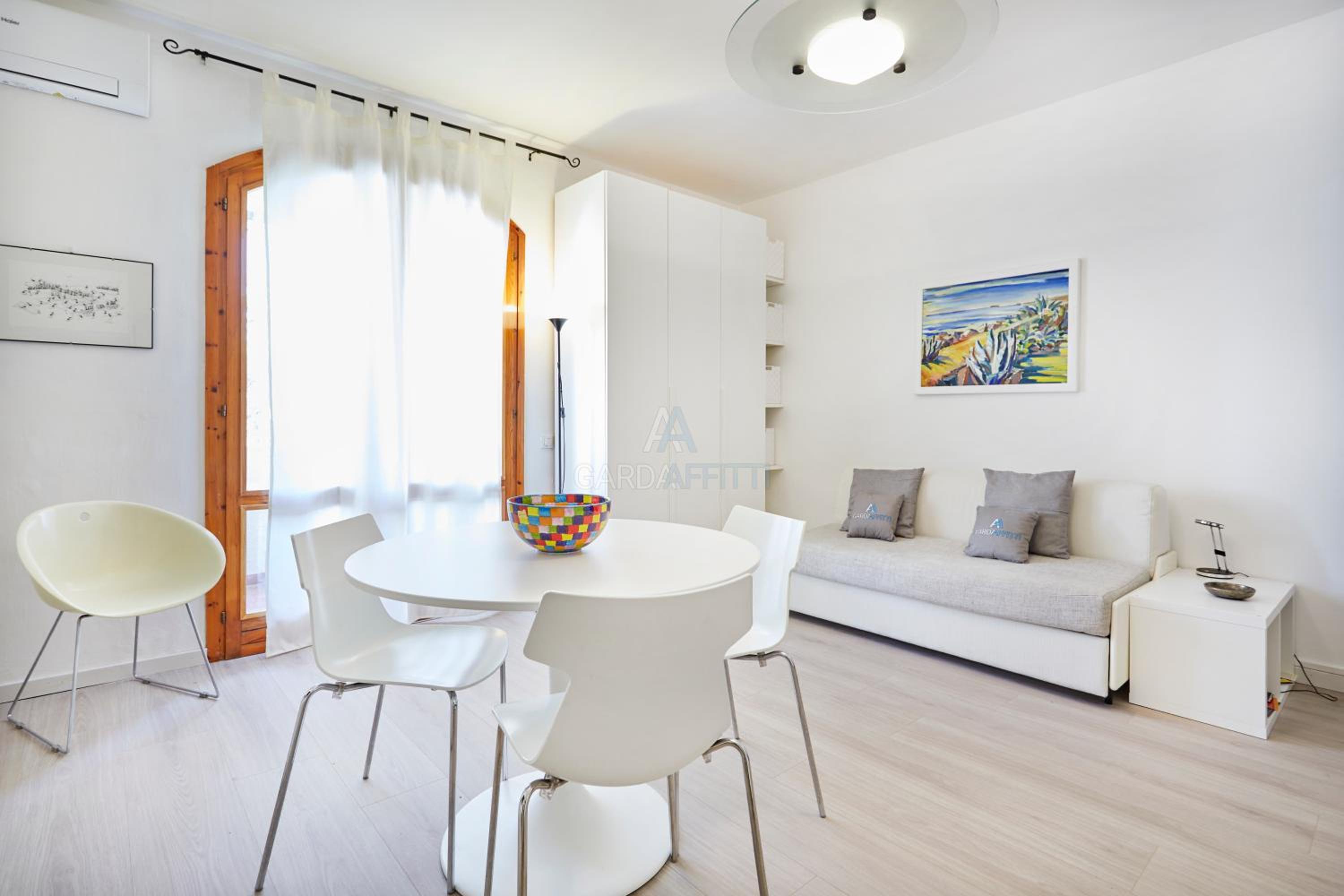 Tokyo Apartment - Comfort moderno a due passi dalle attrazioni del Garda
