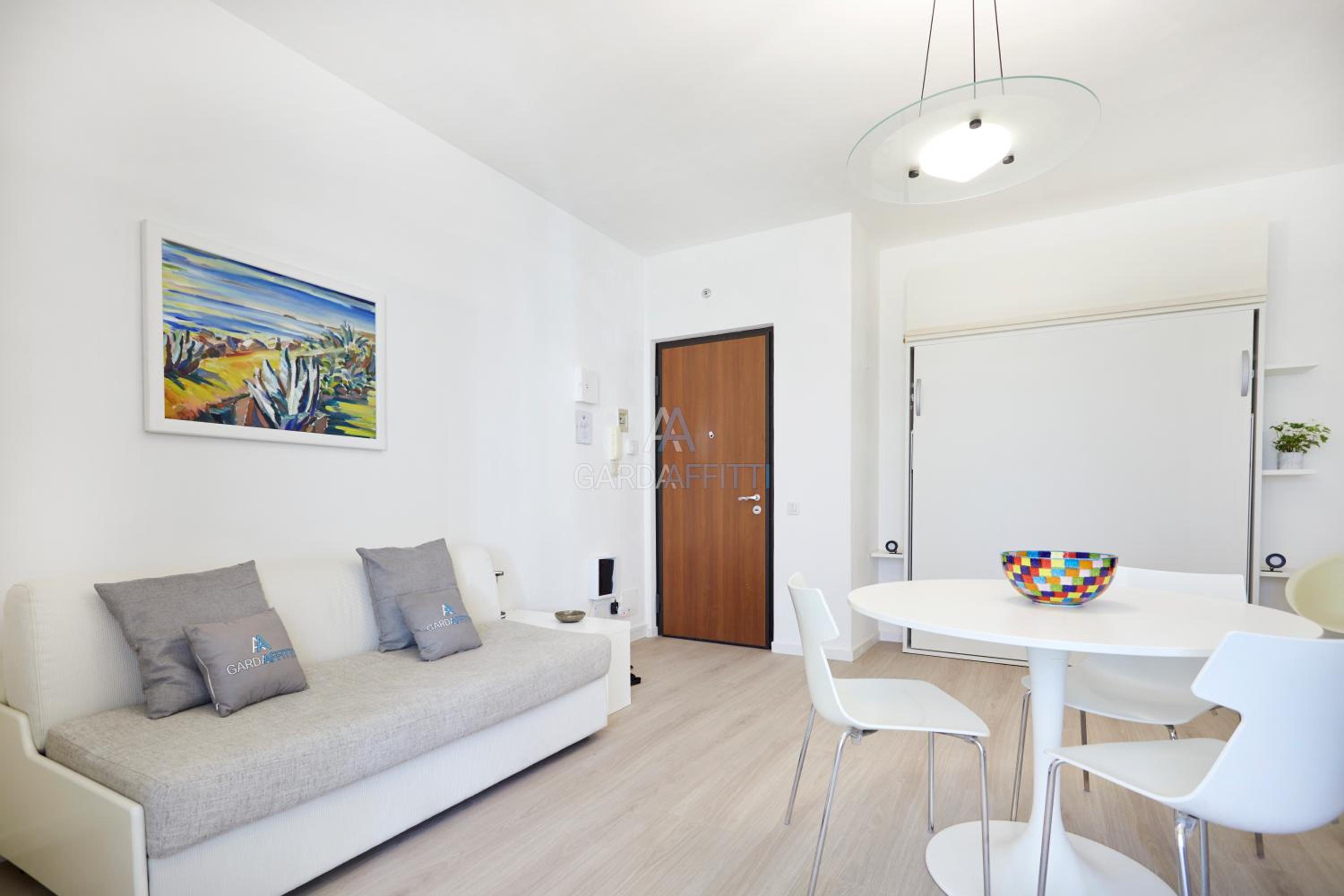 Tokyo Apartment - Comfort moderno a due passi dalle attrazioni del Garda