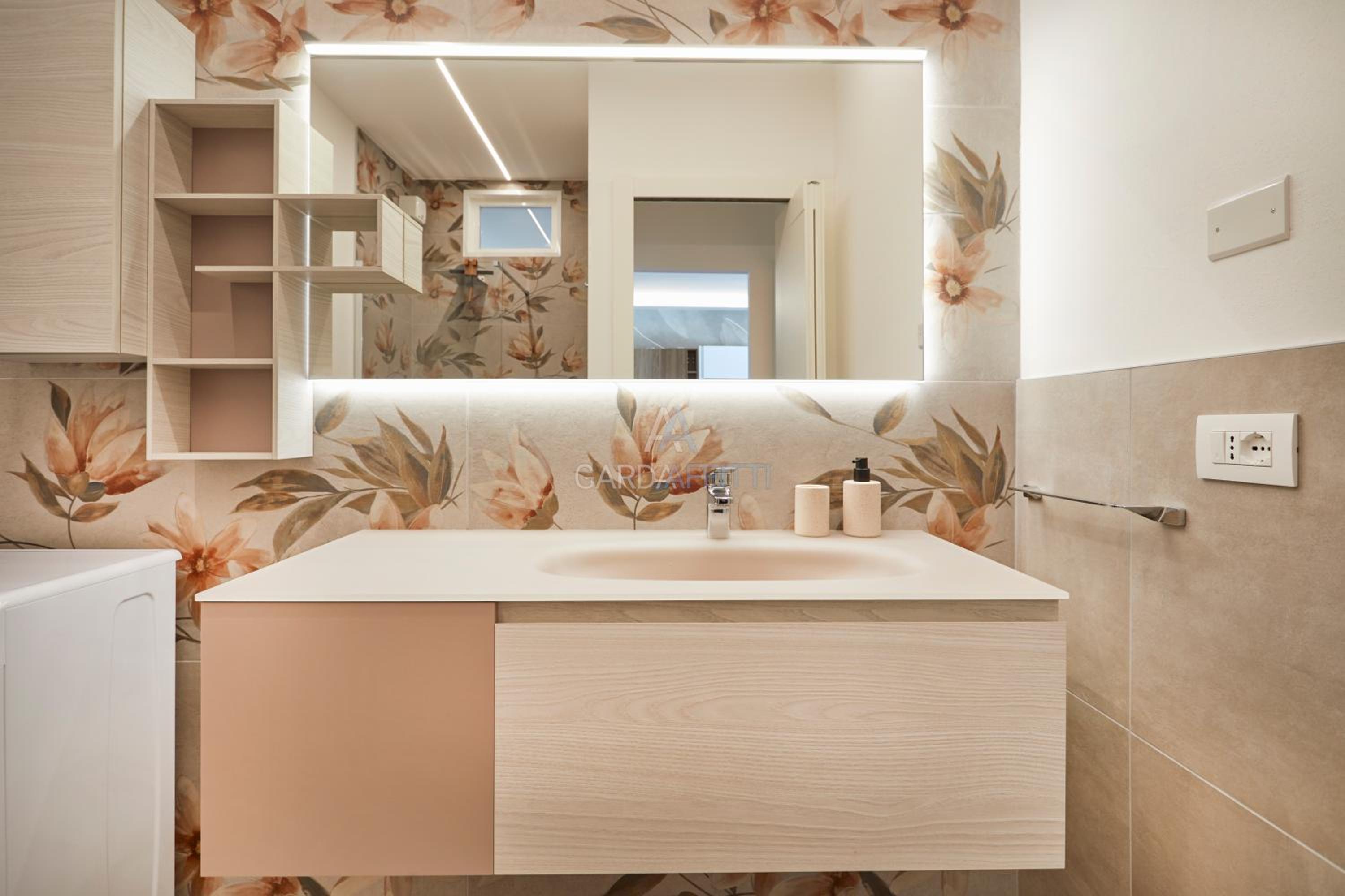 Kyoto Apartment - Eleganza moderna vicino alle meraviglie del Garda