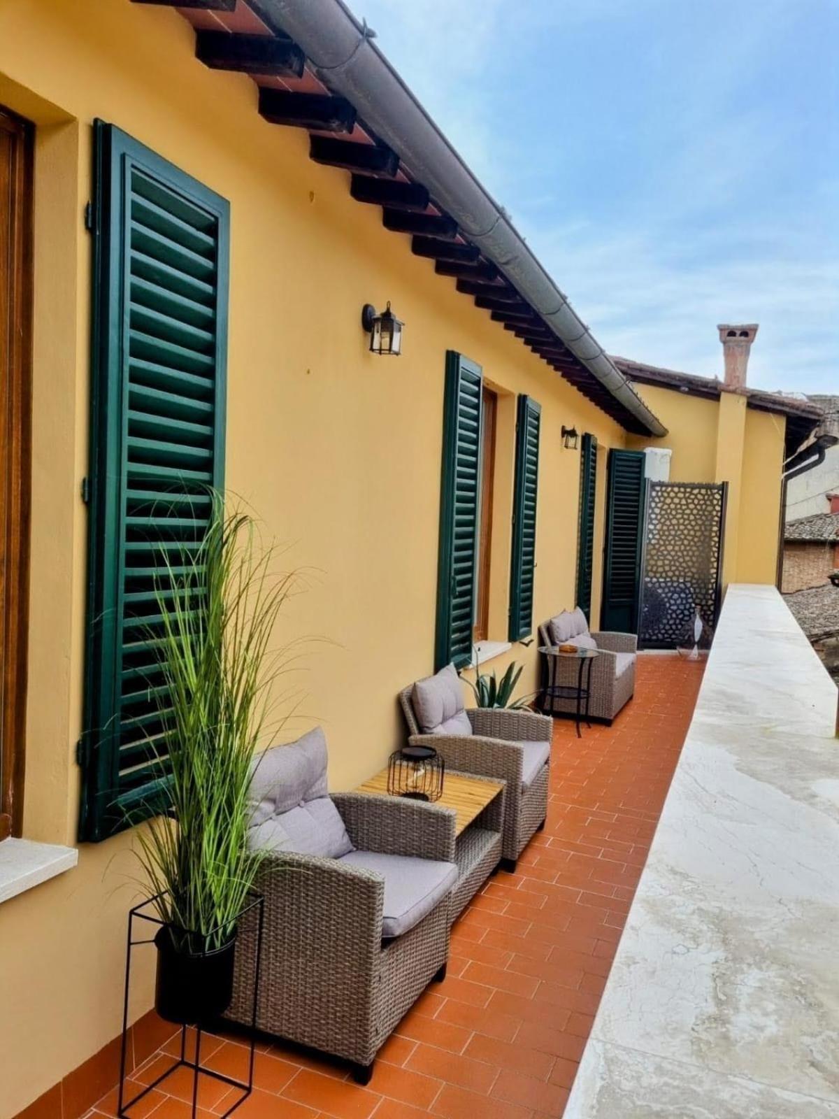 Loggia Senensis