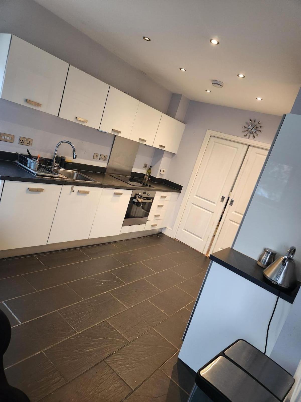 2 Bedroom Modern Houses