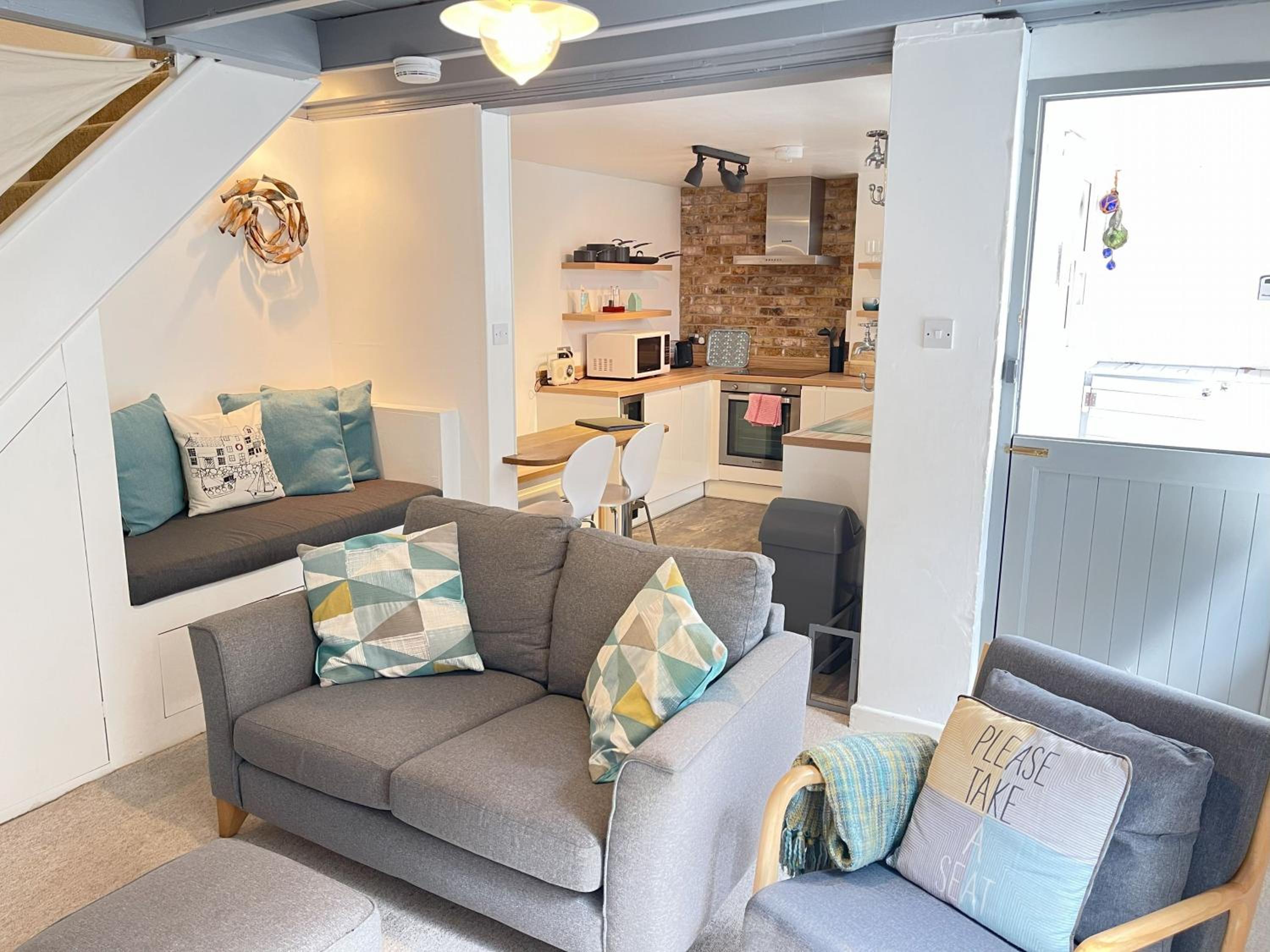 The Bolthole, a cosy, contemporary cottage!
