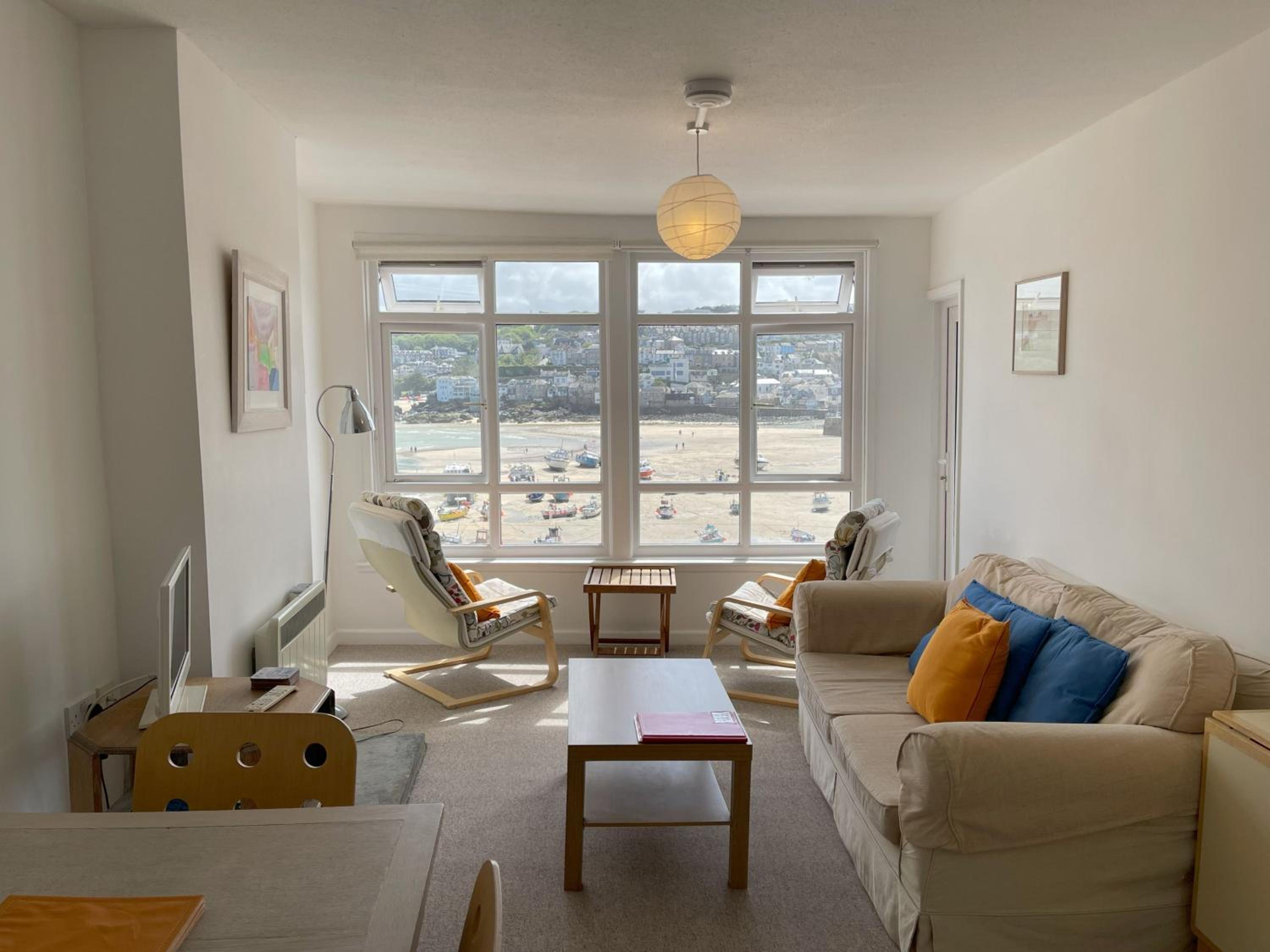 3 Sunnyside - amazing harbour views