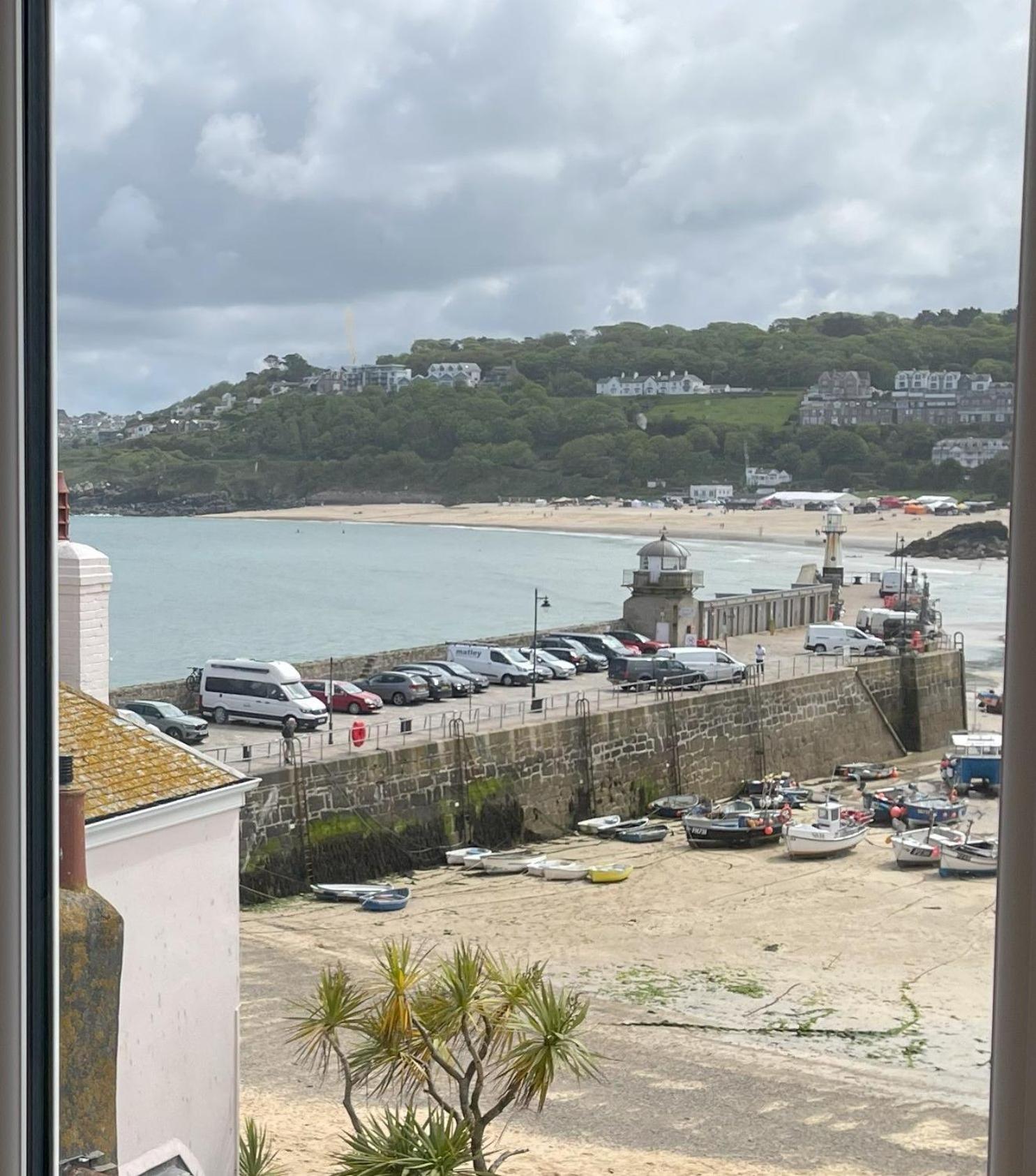 3 Sunnyside - amazing harbour views