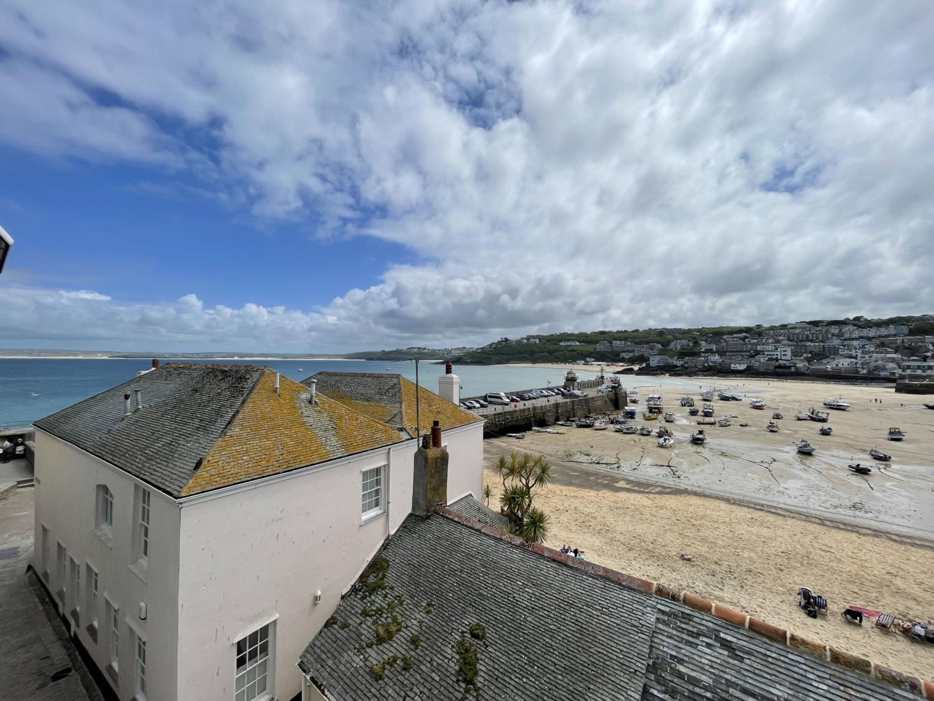 3 Sunnyside - amazing harbour views