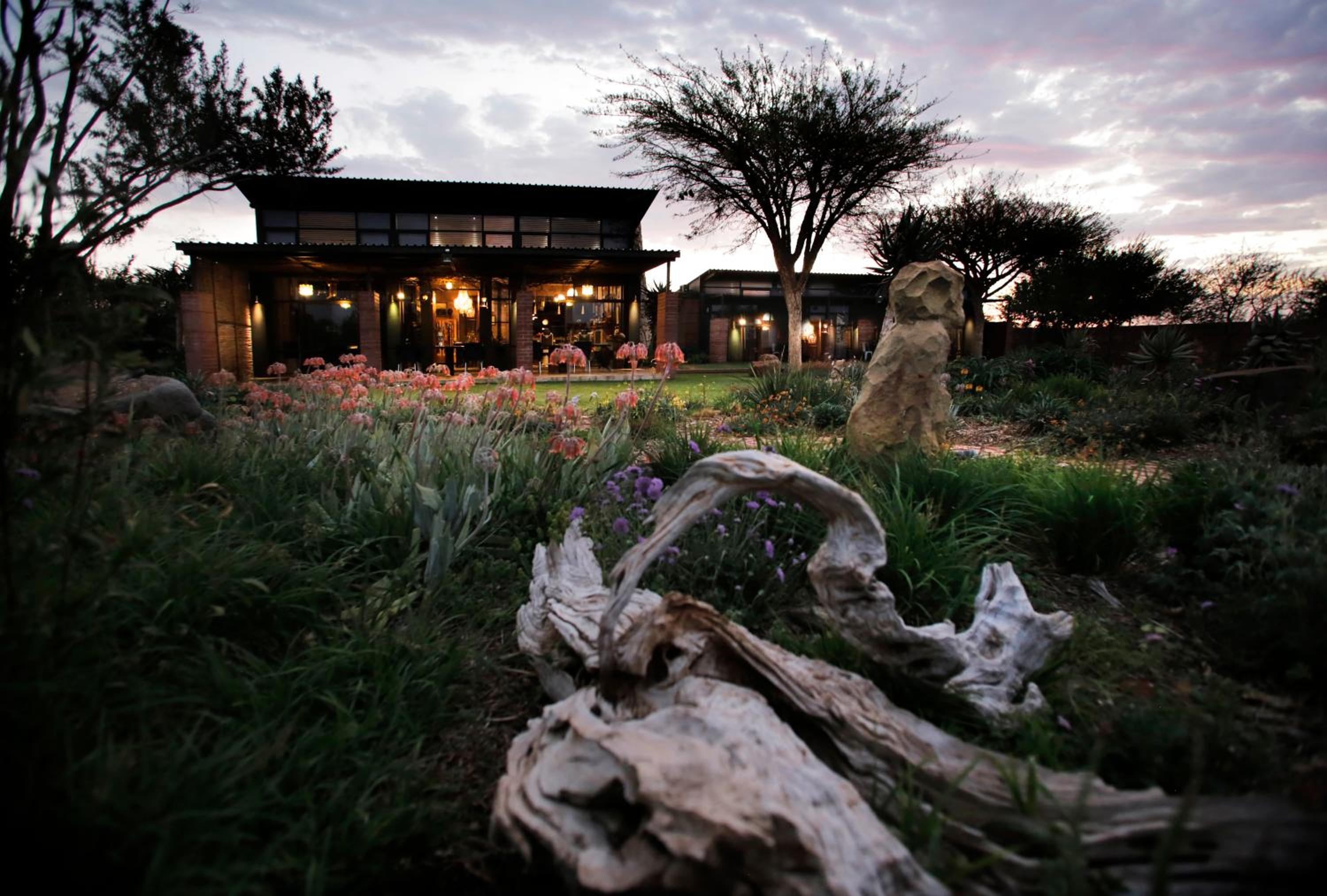 Hotel Liedjiesbos Urban Olive Farm - Image 1