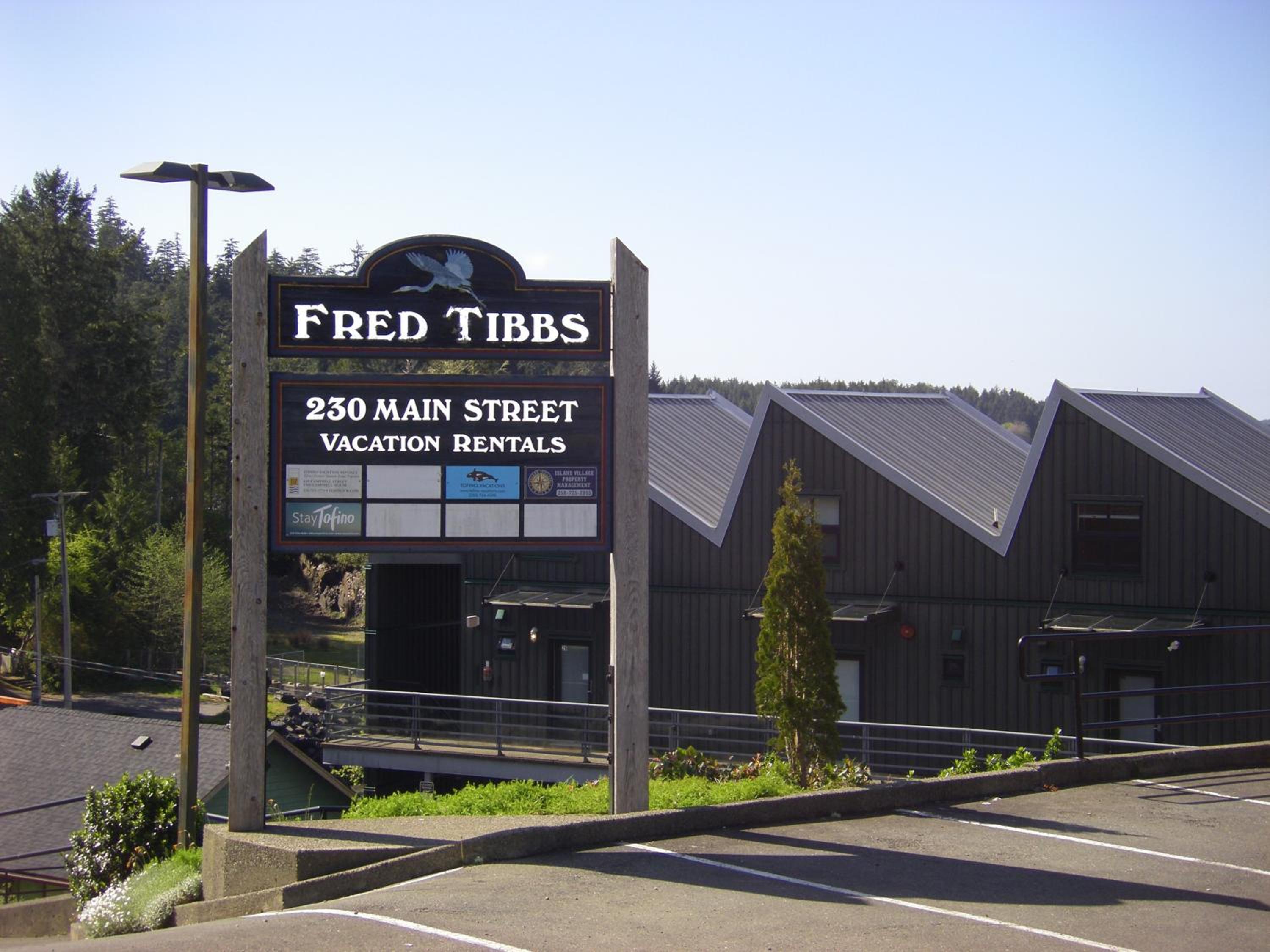 Tofino Vacations - Island Village Properties at Fred Tibbs - Property Image 8