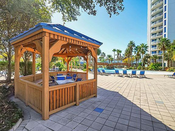 5 Star Resort 7th FL Sunrise Poolview Private Balconies Beach Gear Shuttle