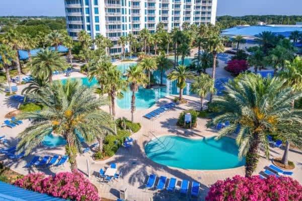 5 Star Resort 7th FL Sunrise Poolview Private Balconies Beach Gear Shuttle