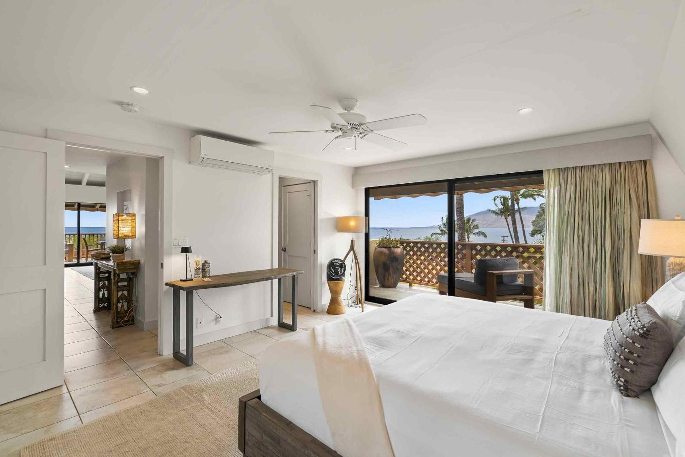 Maui Kamaole A-206 - Prime Location, Stunning Renovation, Large Lanai, Split AC!
