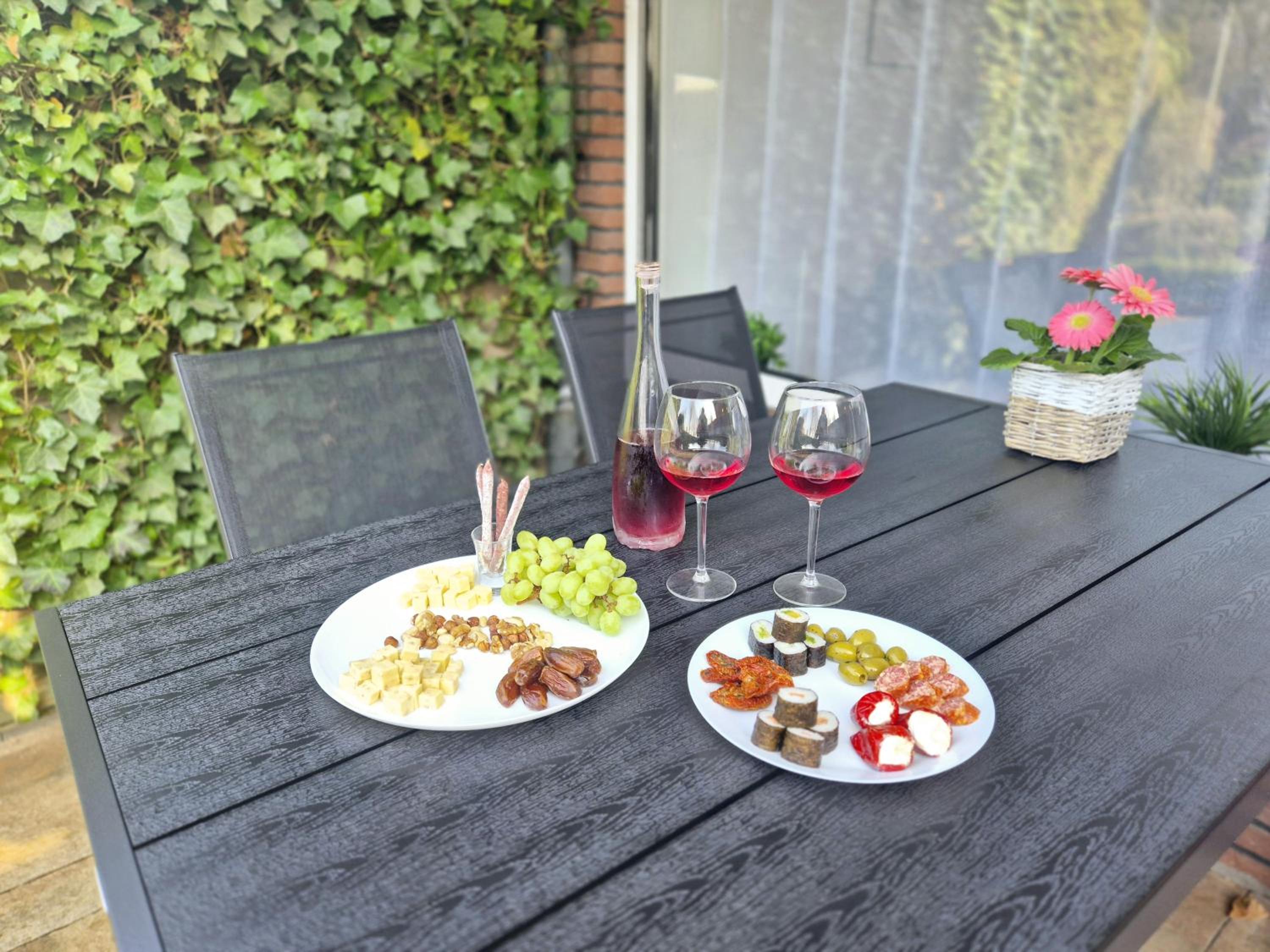 Meerzeit Apartment mit Terrasse & Parkplatz