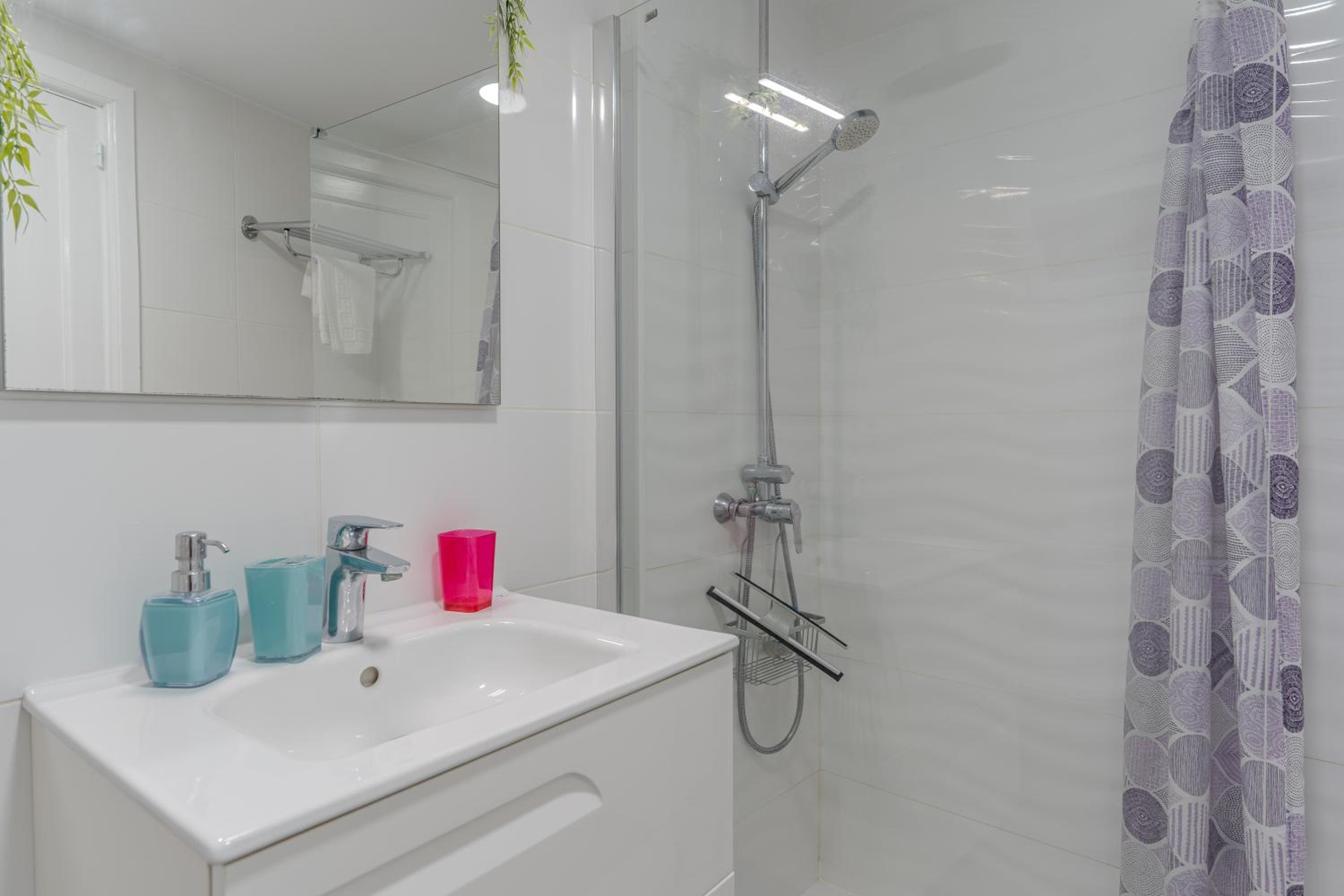 Malibu park studio with ocean views & heated pool