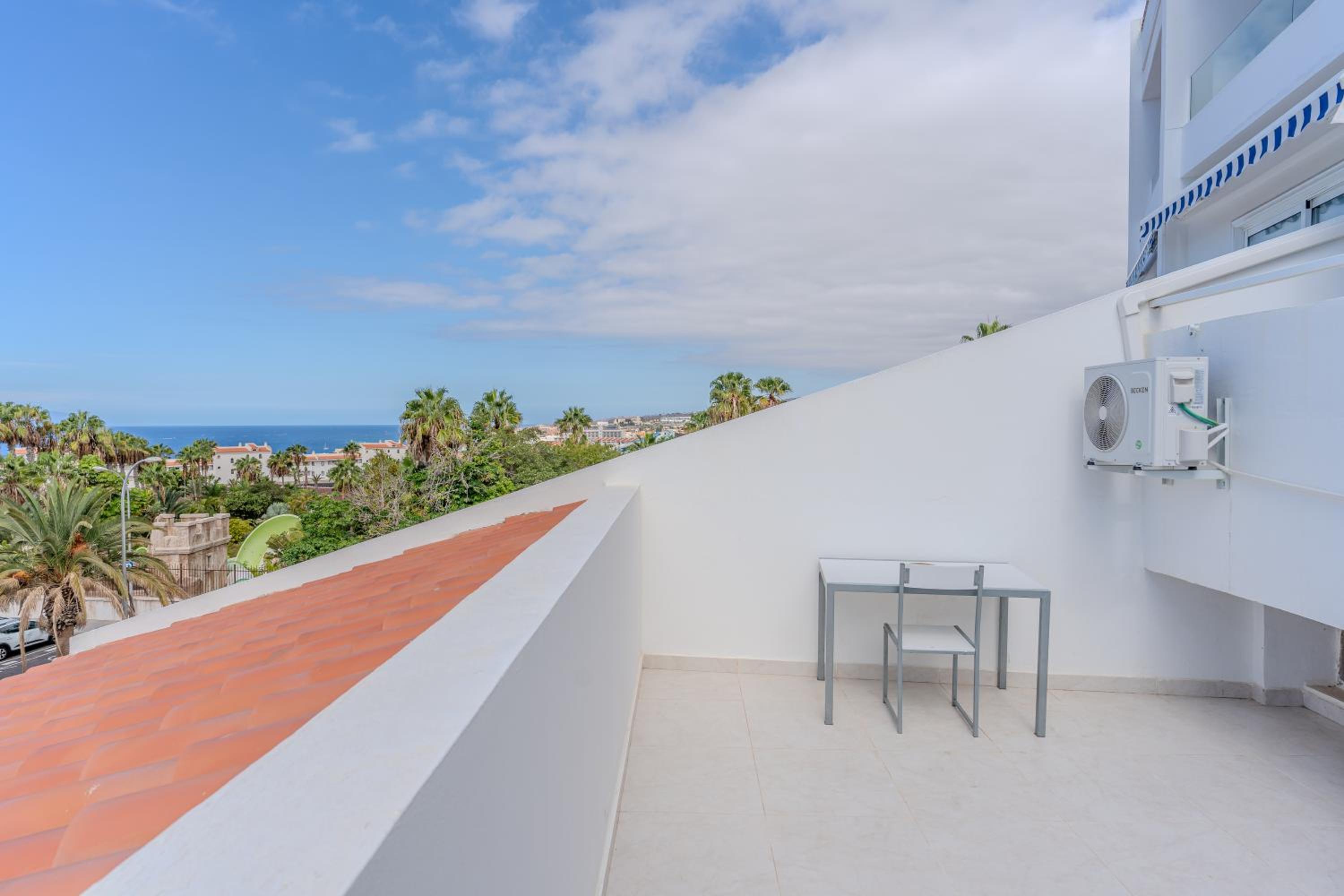 Malibu park studio with ocean views & heated pool