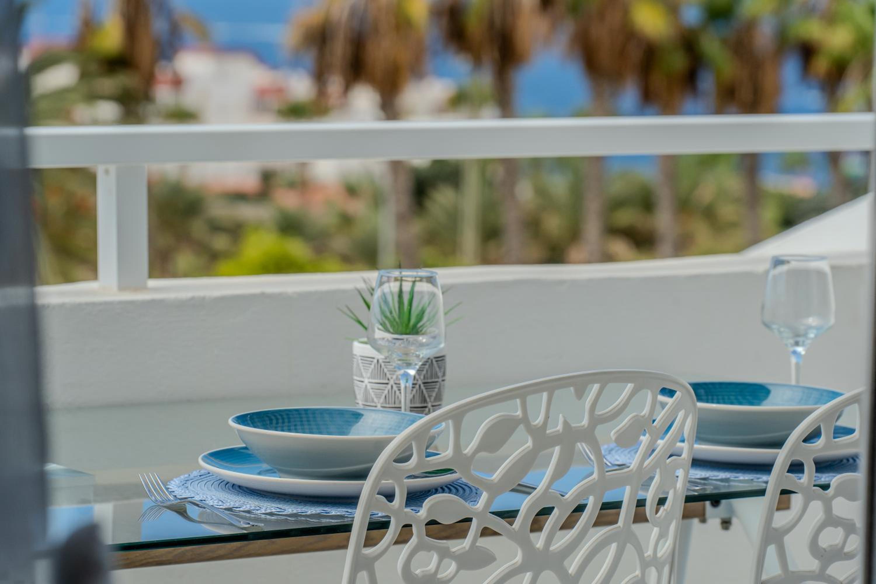 Malibu park studio with ocean views & heated pool