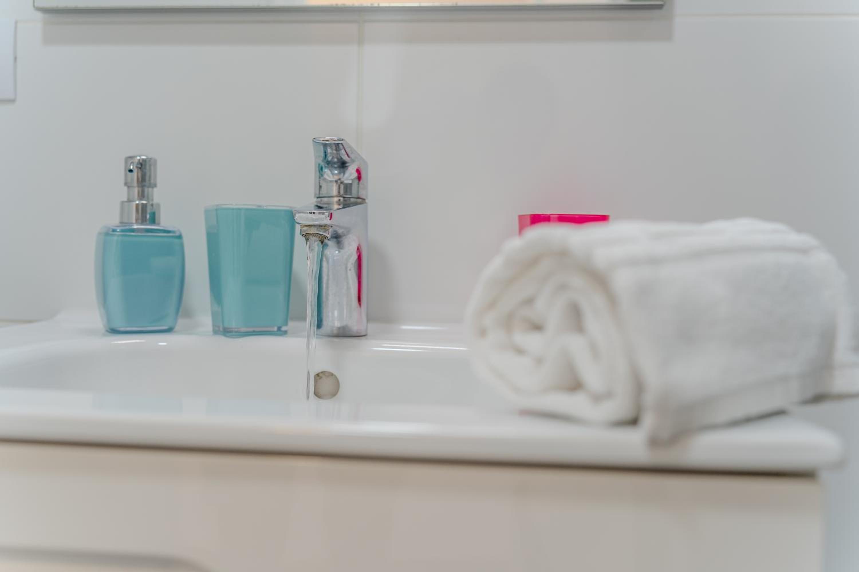 Malibu park studio with ocean views & heated pool