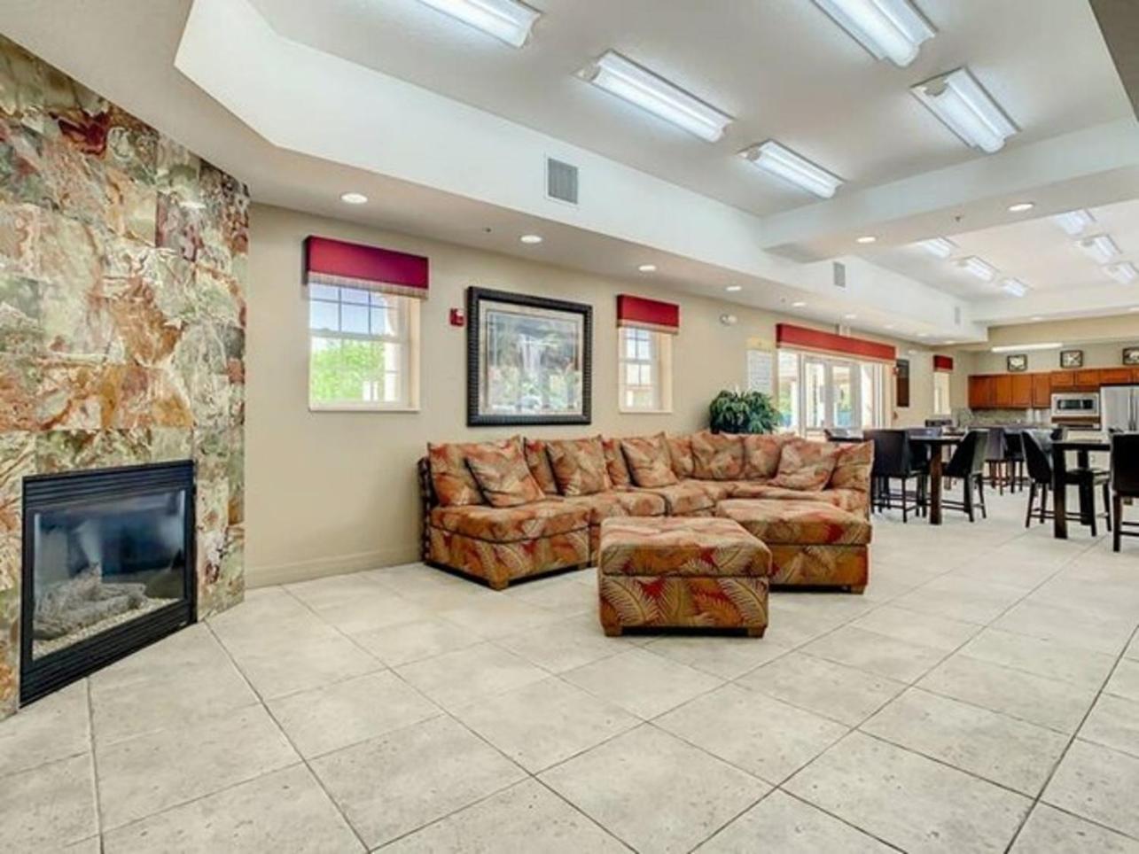 Coastal 3-bed 2-bath condo-New Smyrna Beach FL