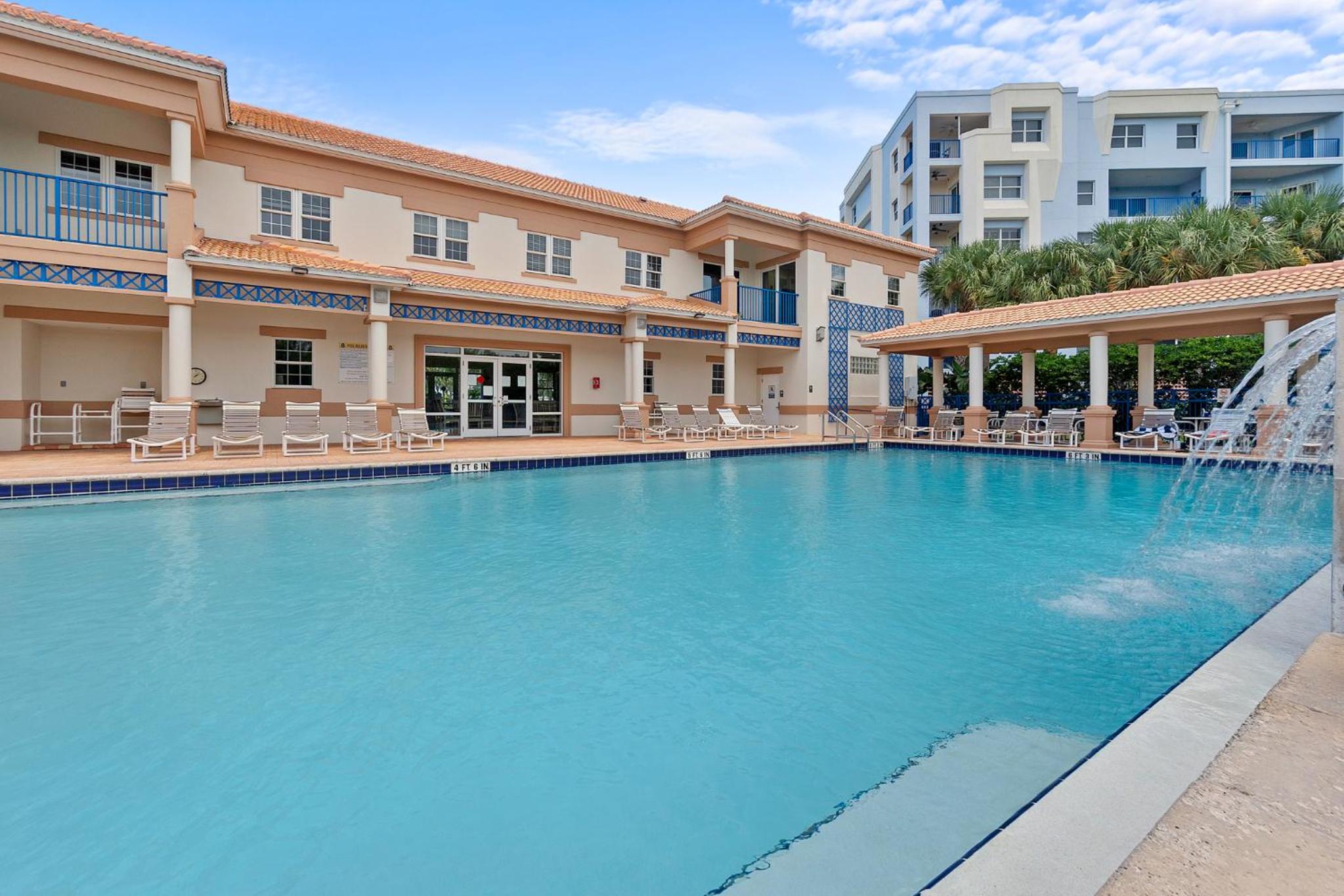 Coastal 3-bed 2-bath condo-New Smyrna Beach FL