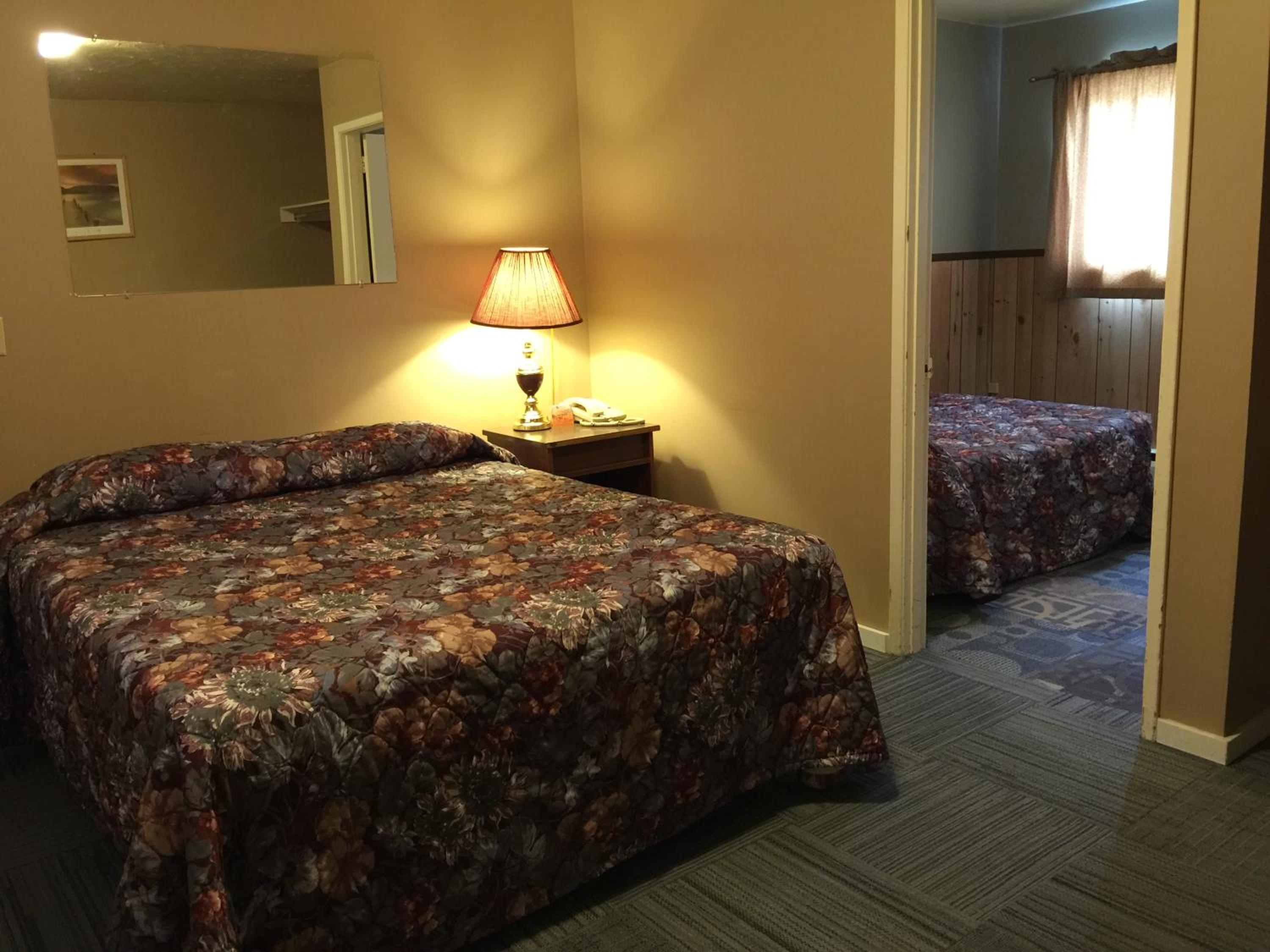 Hillcrest Motel
