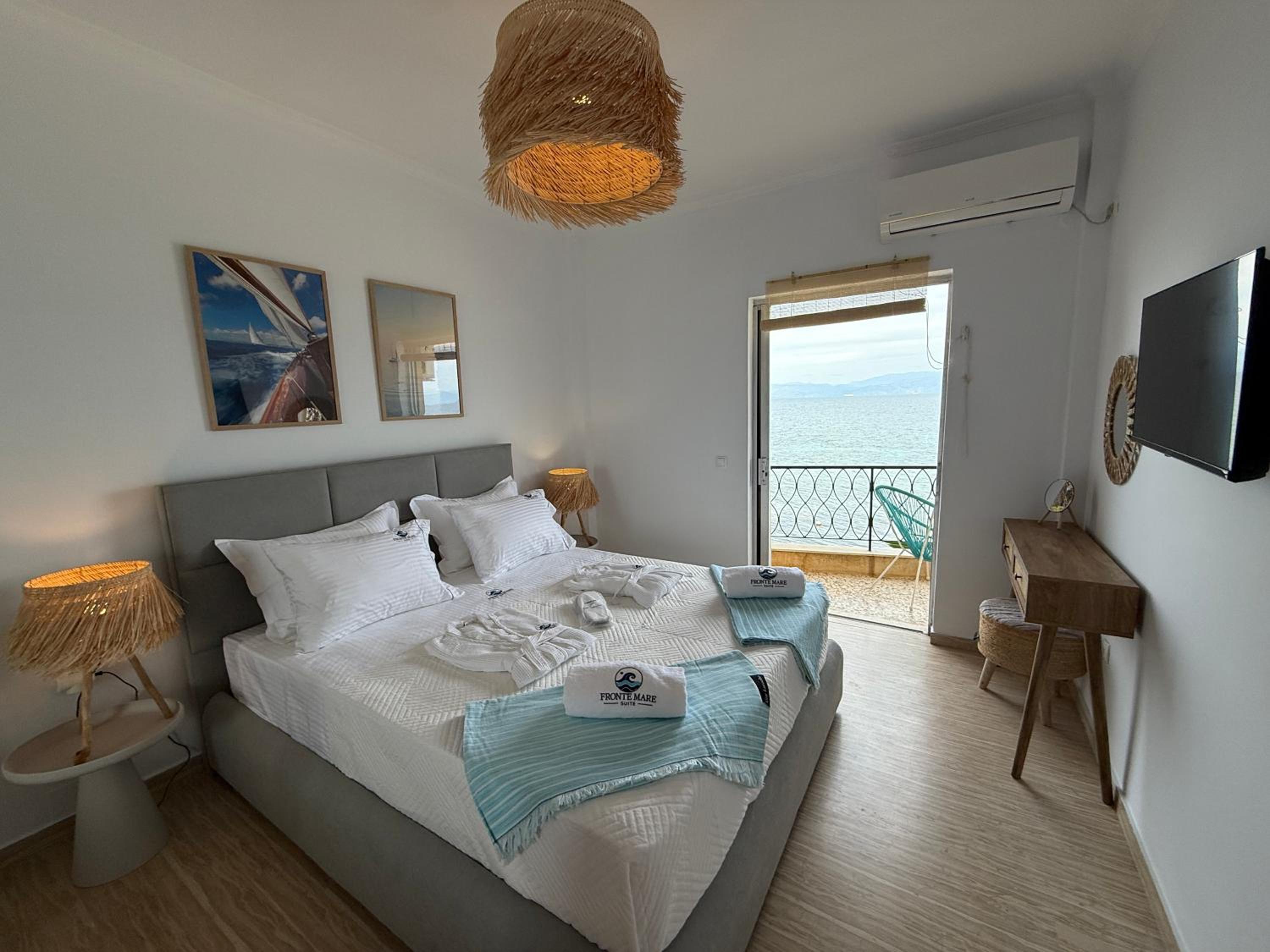 Fronte Mare Suite - Sea Front Luxury Suite With Private Beach Patio