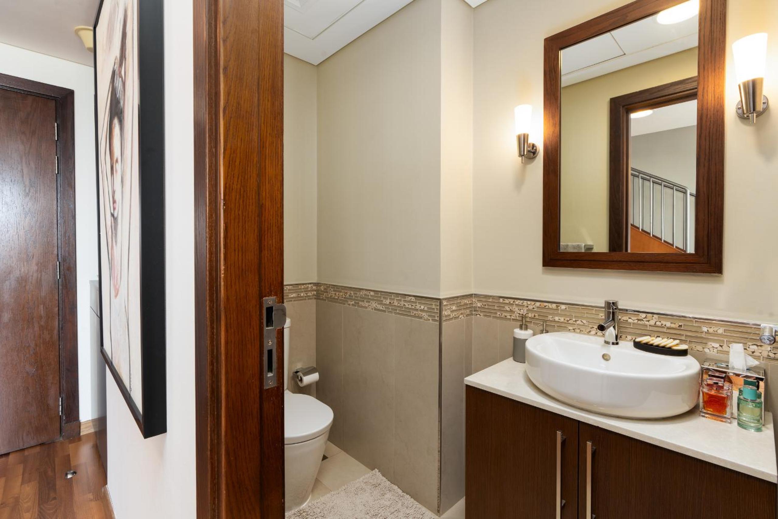 Burj Daman, DIFC Dubai - Mint Stay