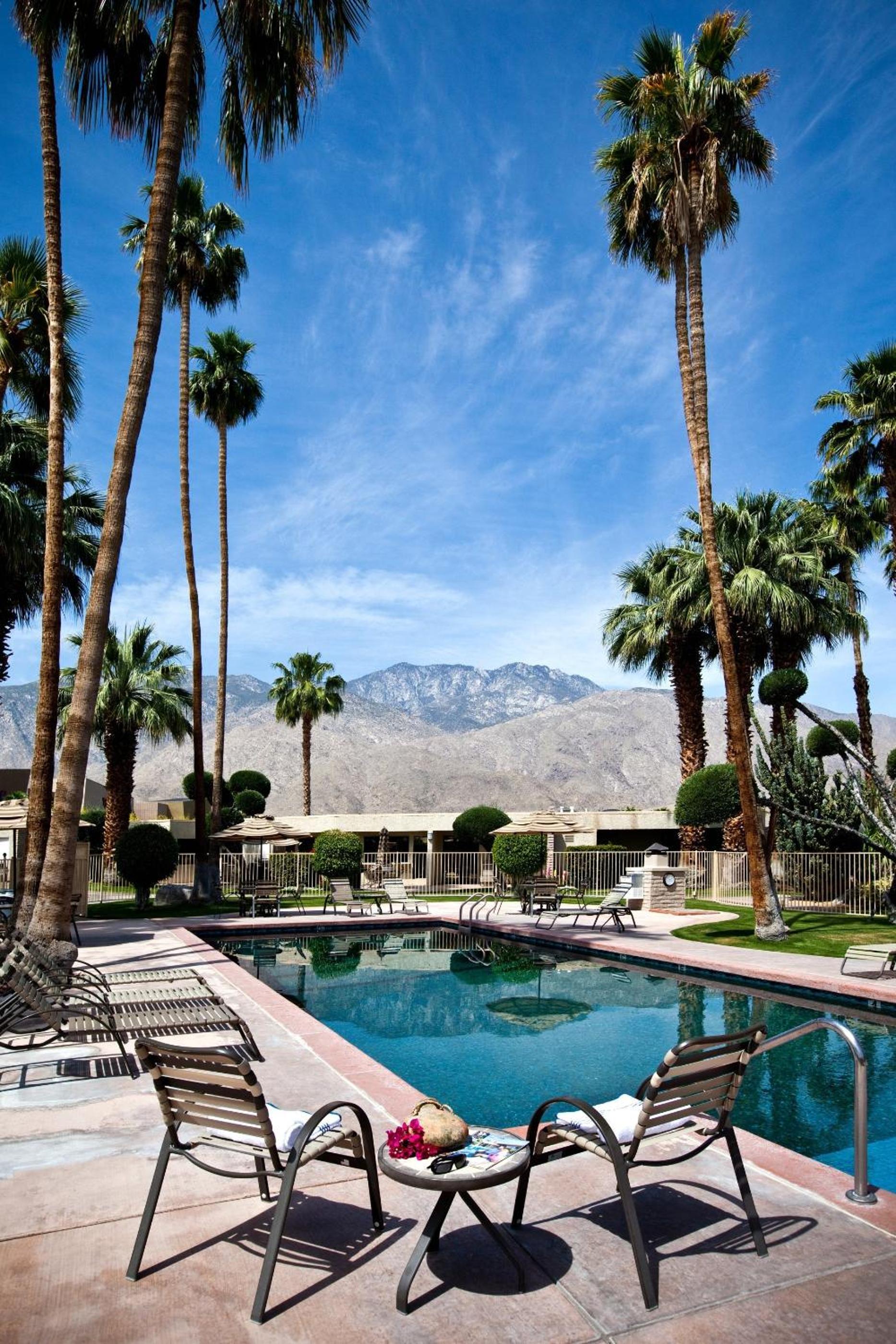 Desert Isle Resort, a VRI resort