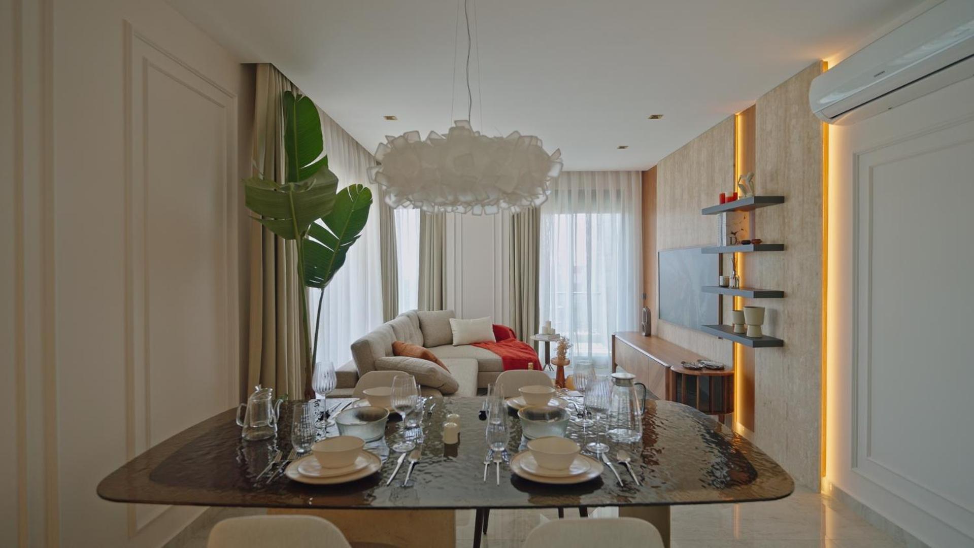 Qoople Legend 37-A40 prime sea location apartment