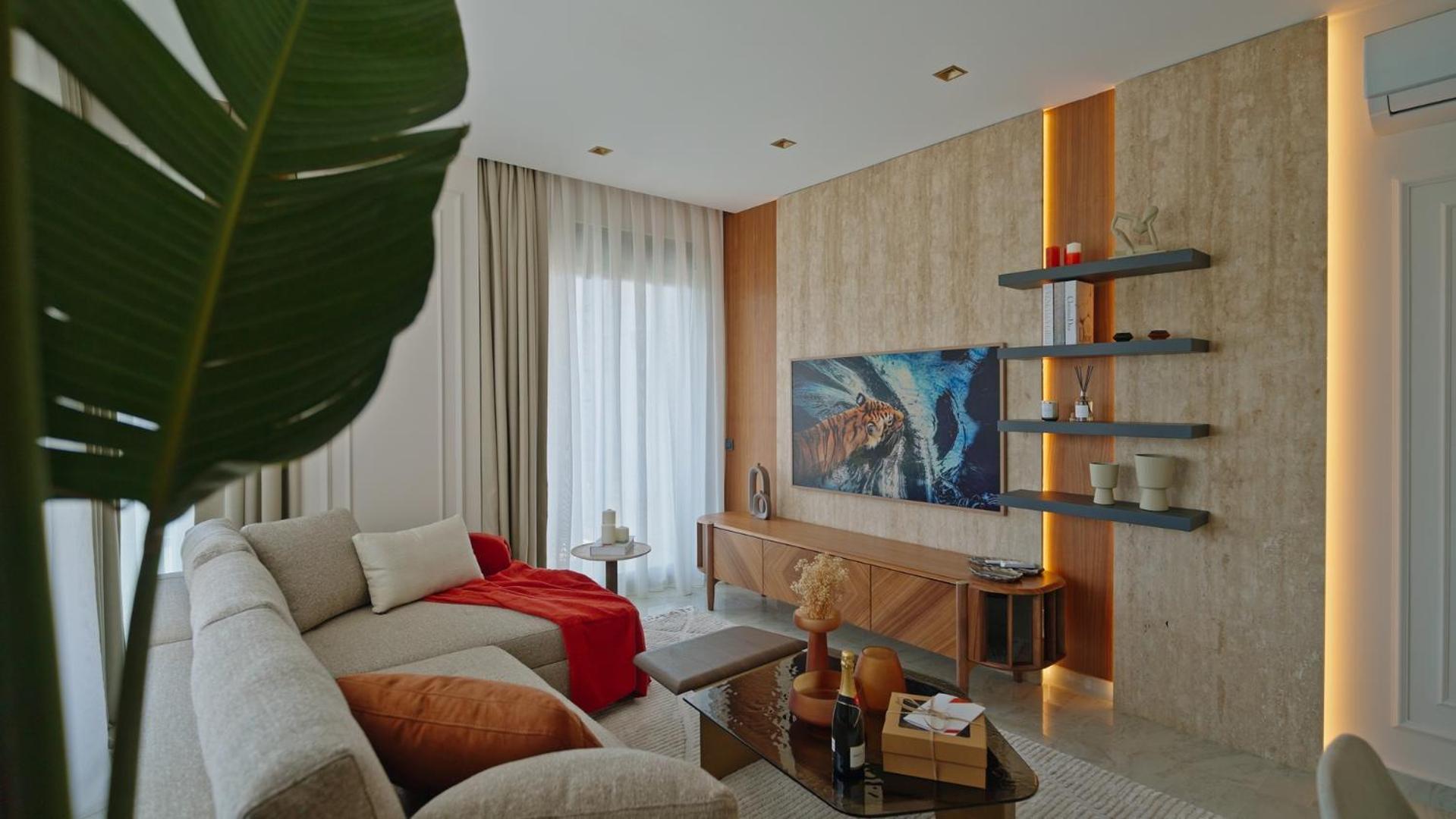 Qoople Legend 37-A40 prime sea location apartment