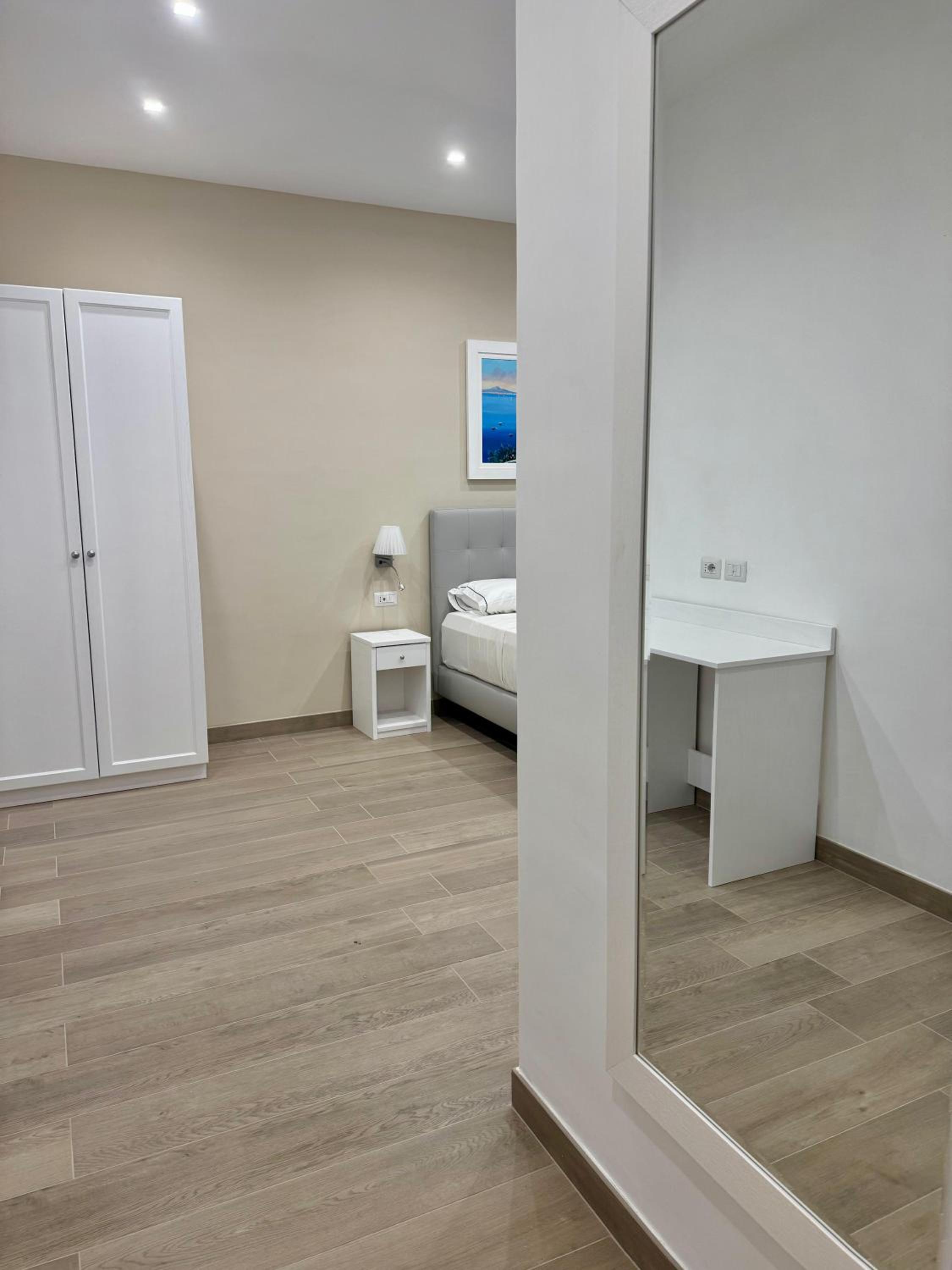 Coral White Apartment