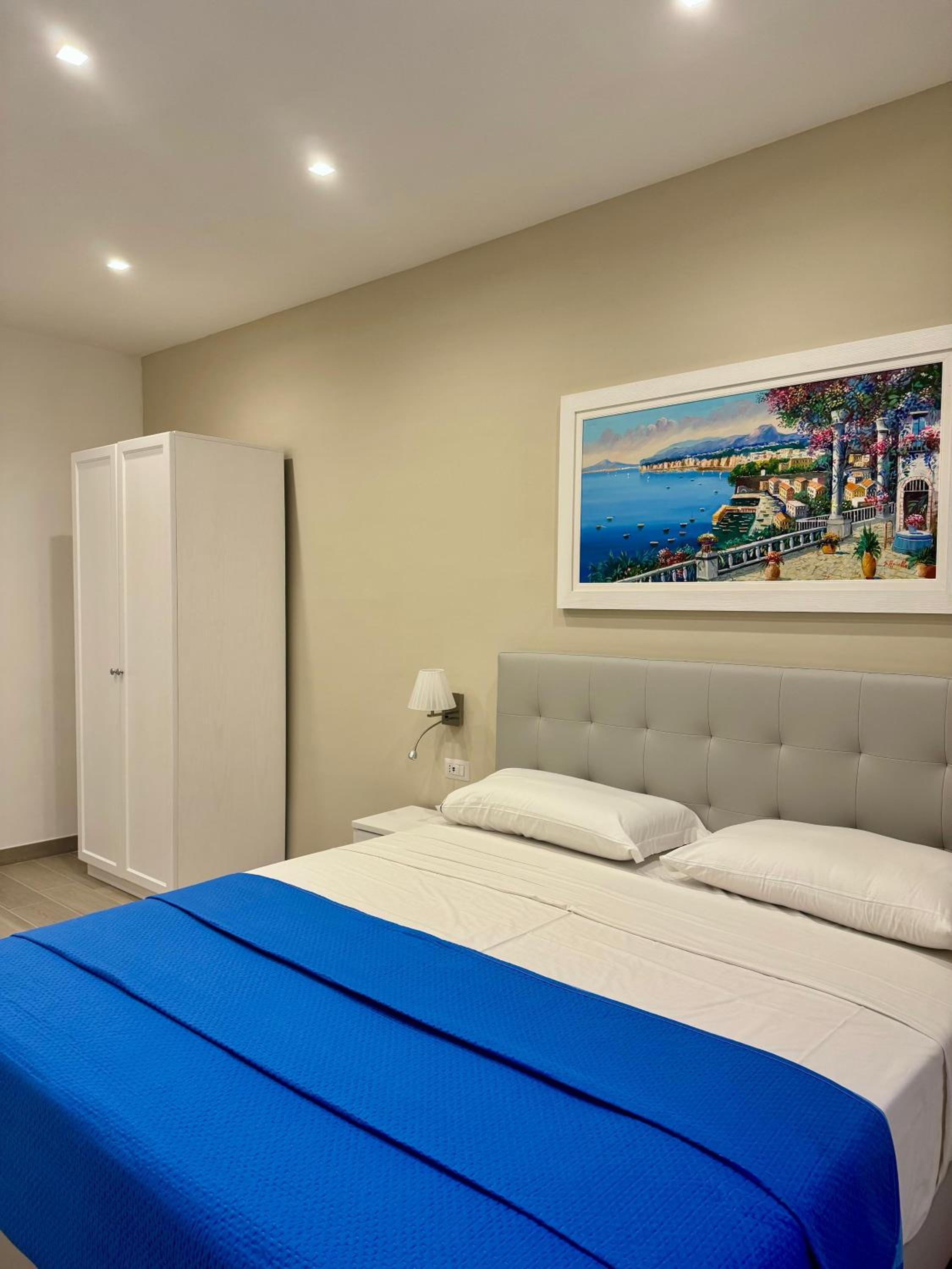 Coral White Apartment