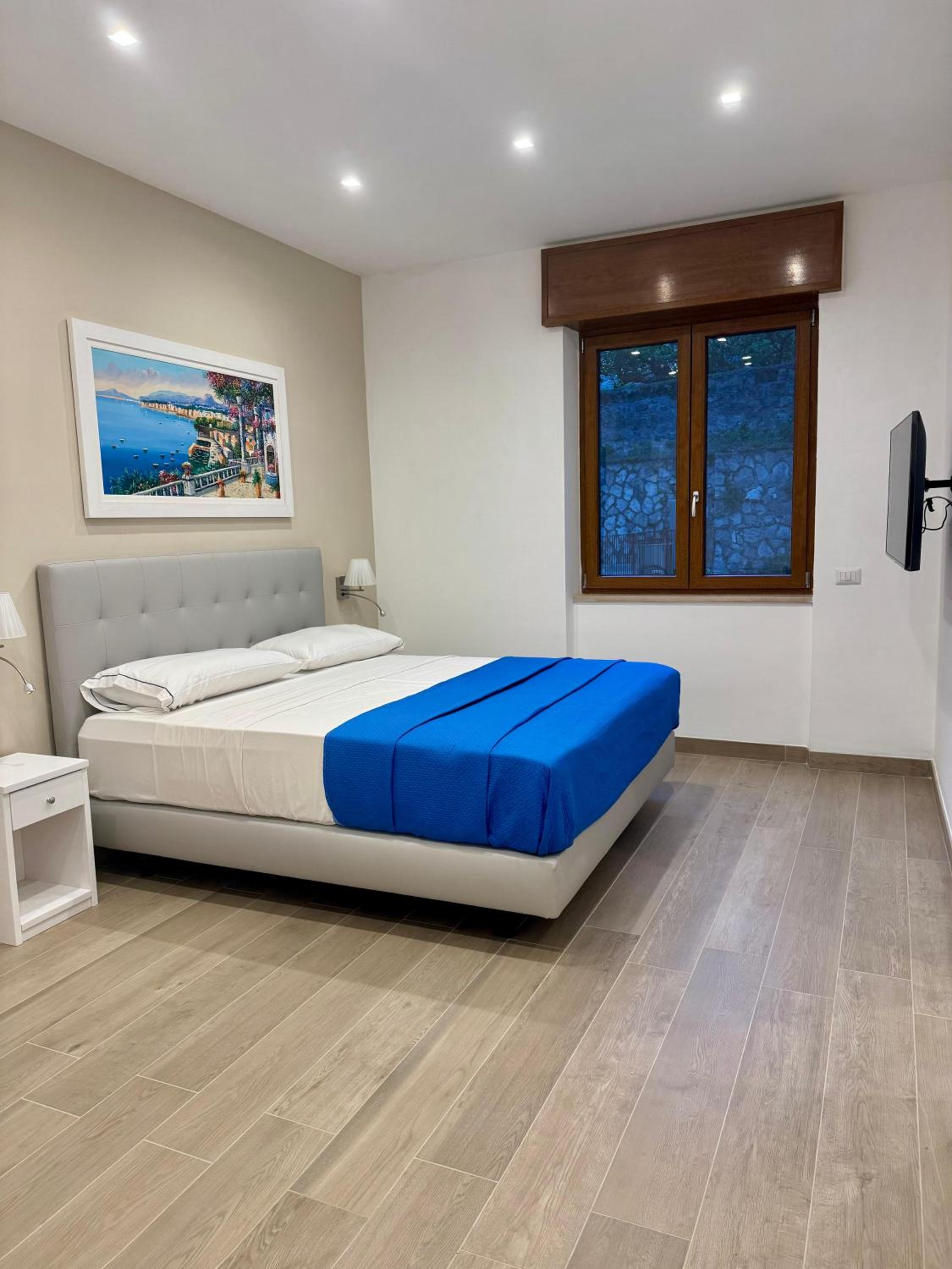 Coral White Apartment