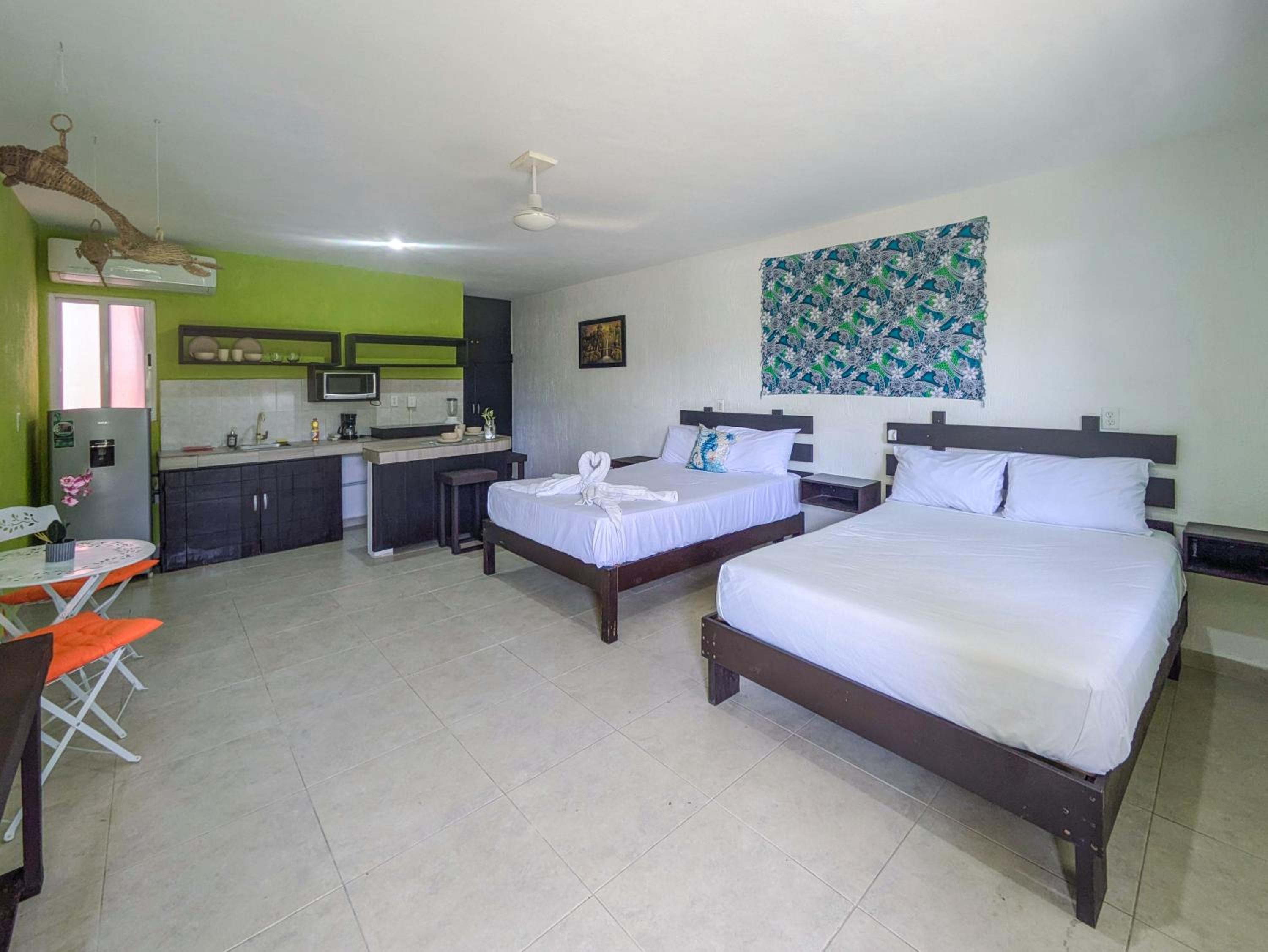 Family Escape 2 Private Apartments Sleeps 8 500m Beach Kitchen AC Value Stay 7A8A