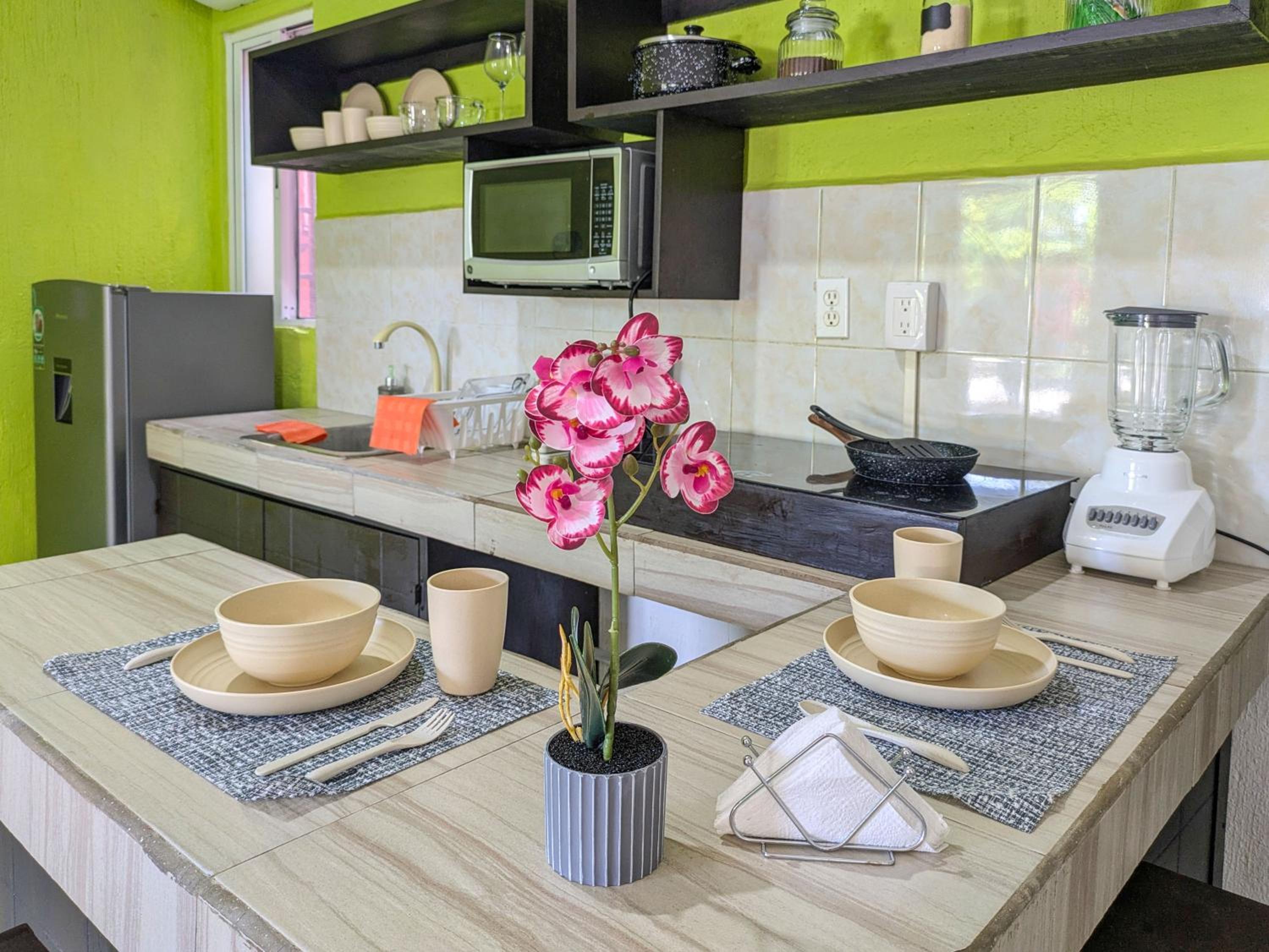 Family Escape 2 Private Apartments Sleeps 8 500m Beach Kitchen AC Value Stay 7A8A