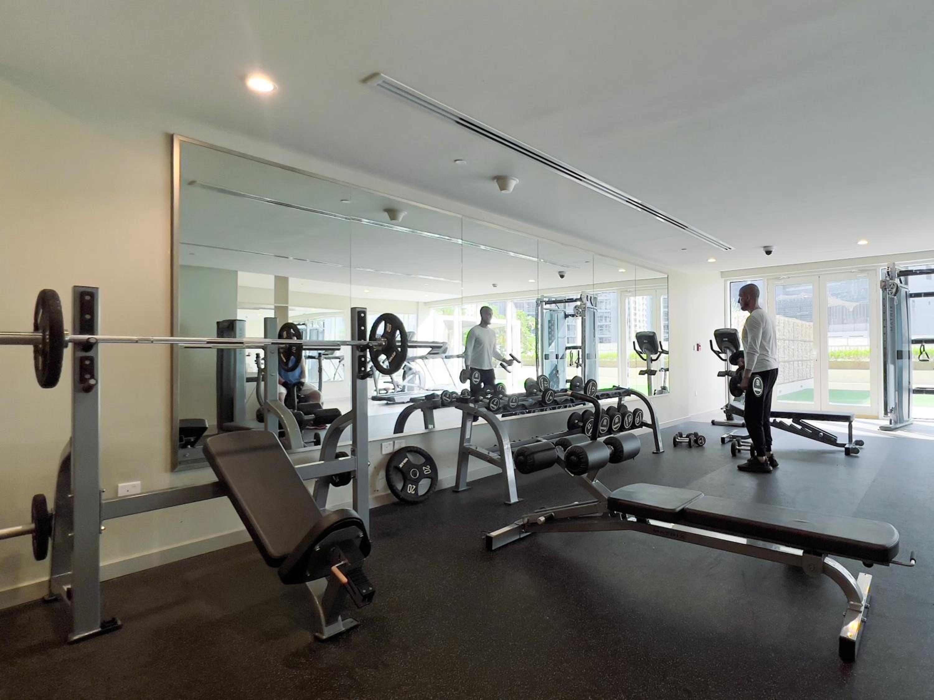 KeyRock Living - Chic Reva 1BR with Pool Access