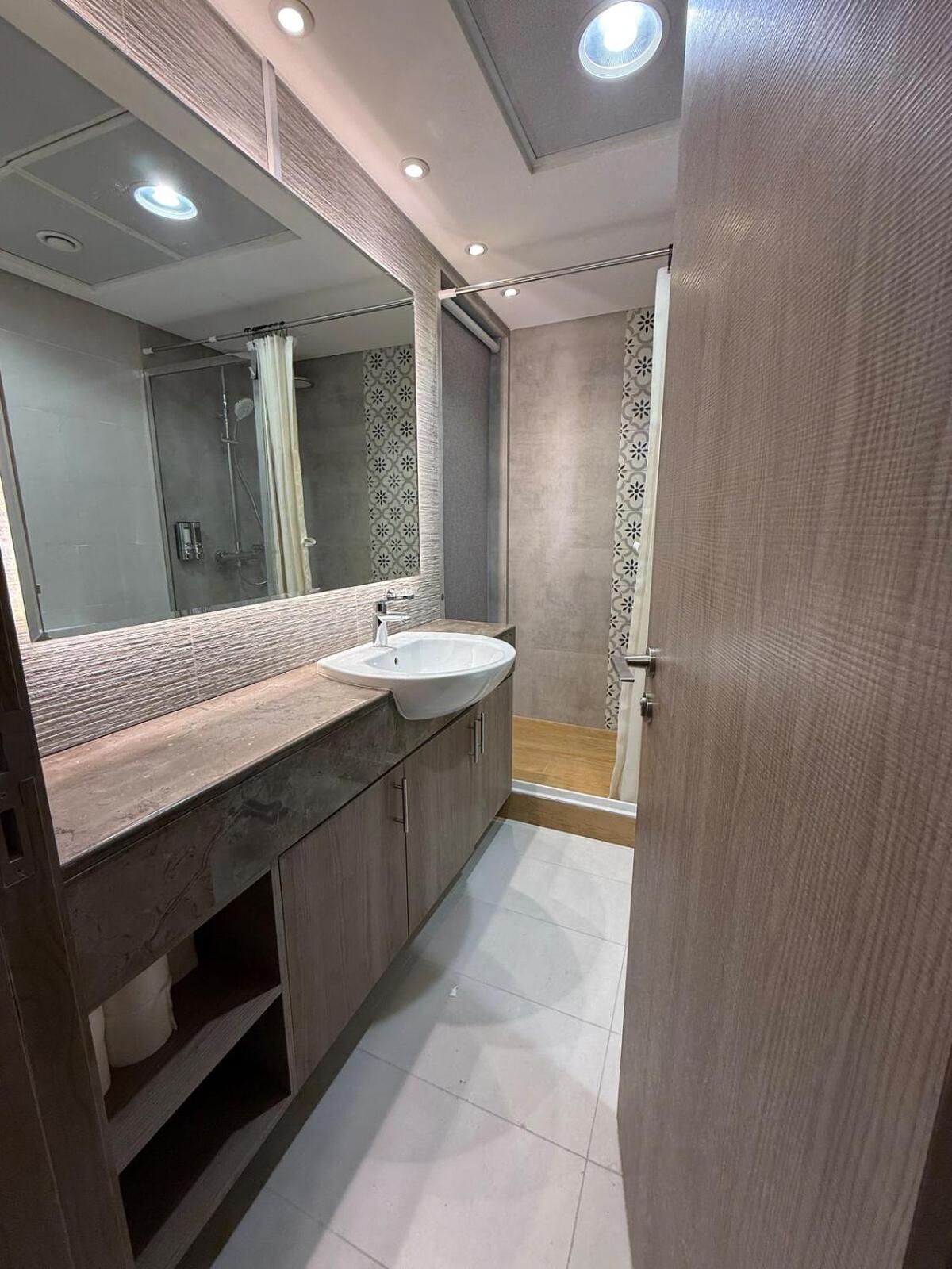 Luxury 1BR Apartment in NYU Saadiyat - Furnished