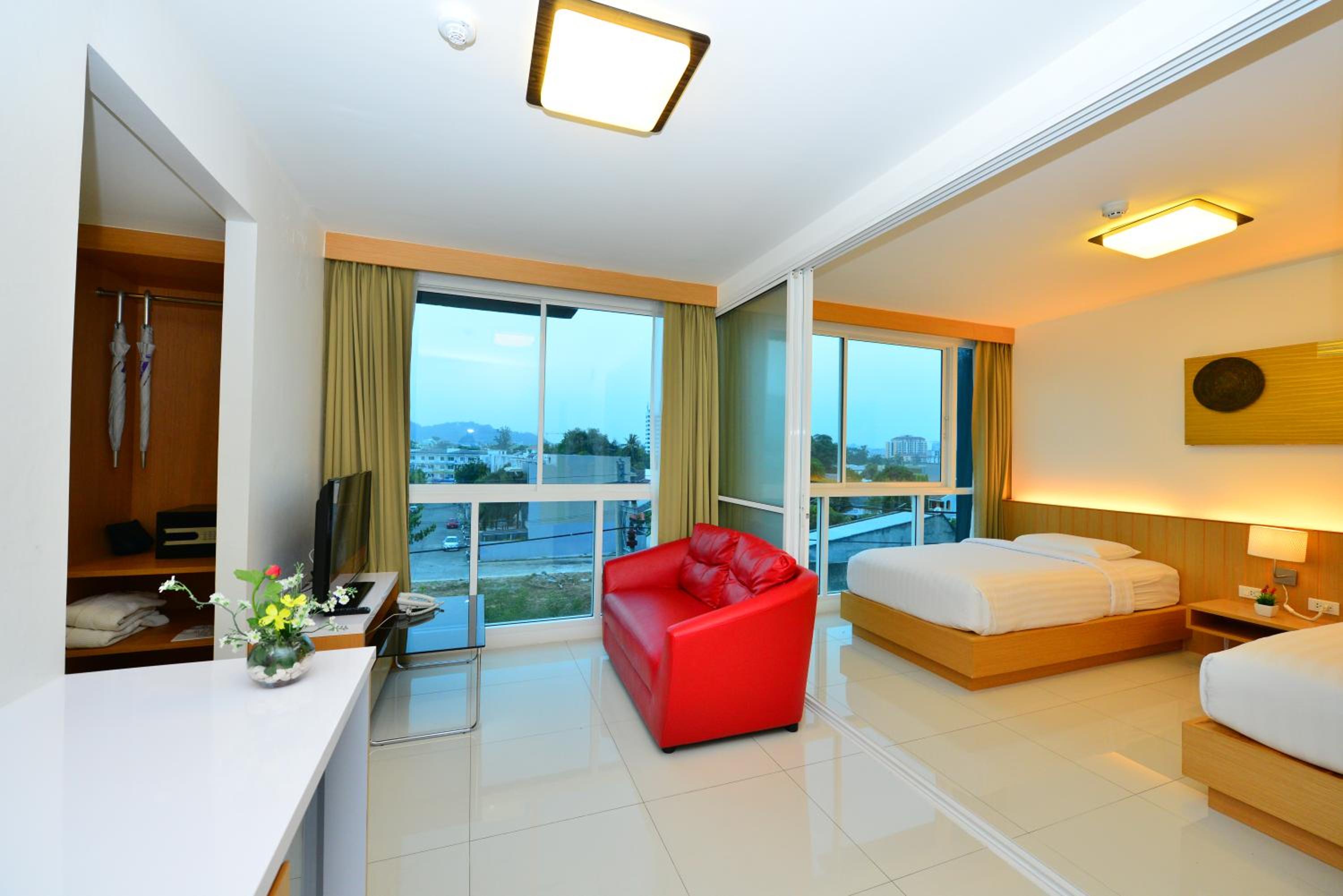 Modern Thai Suites