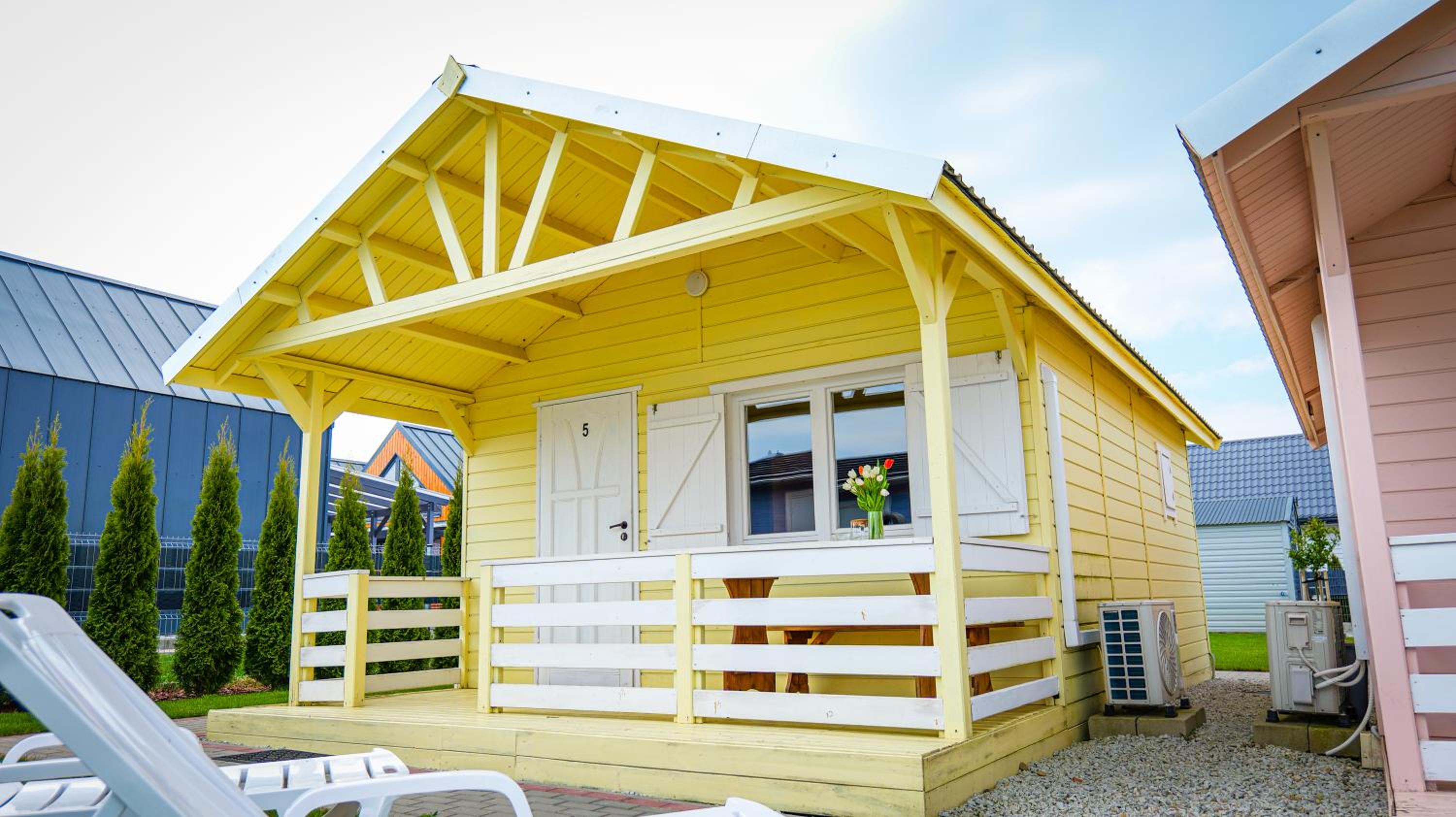 Domki nad morzem Harmony Land by Royal Aparts
